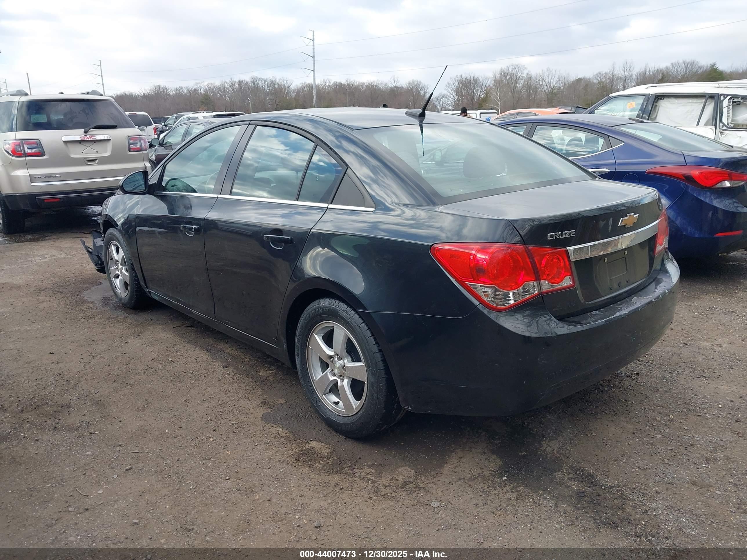 CHEVROLET CRUZE image 3