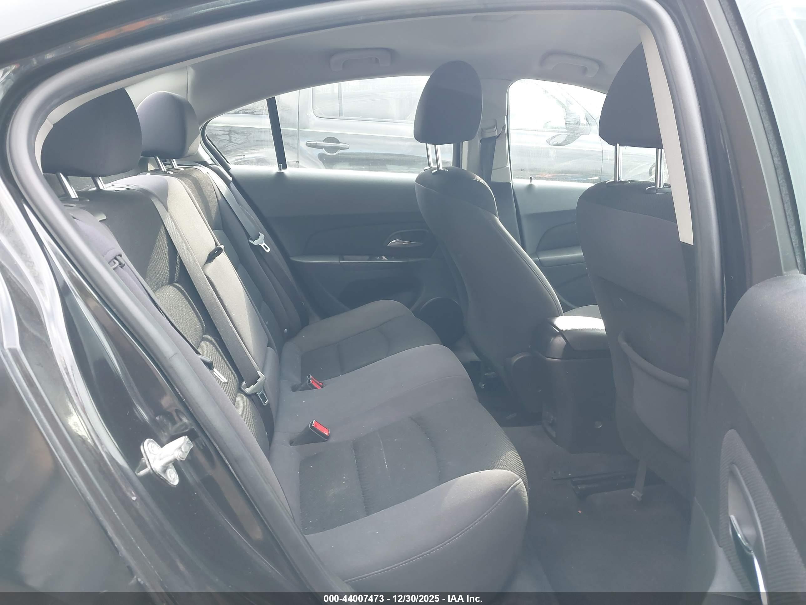 CHEVROLET CRUZE image 8