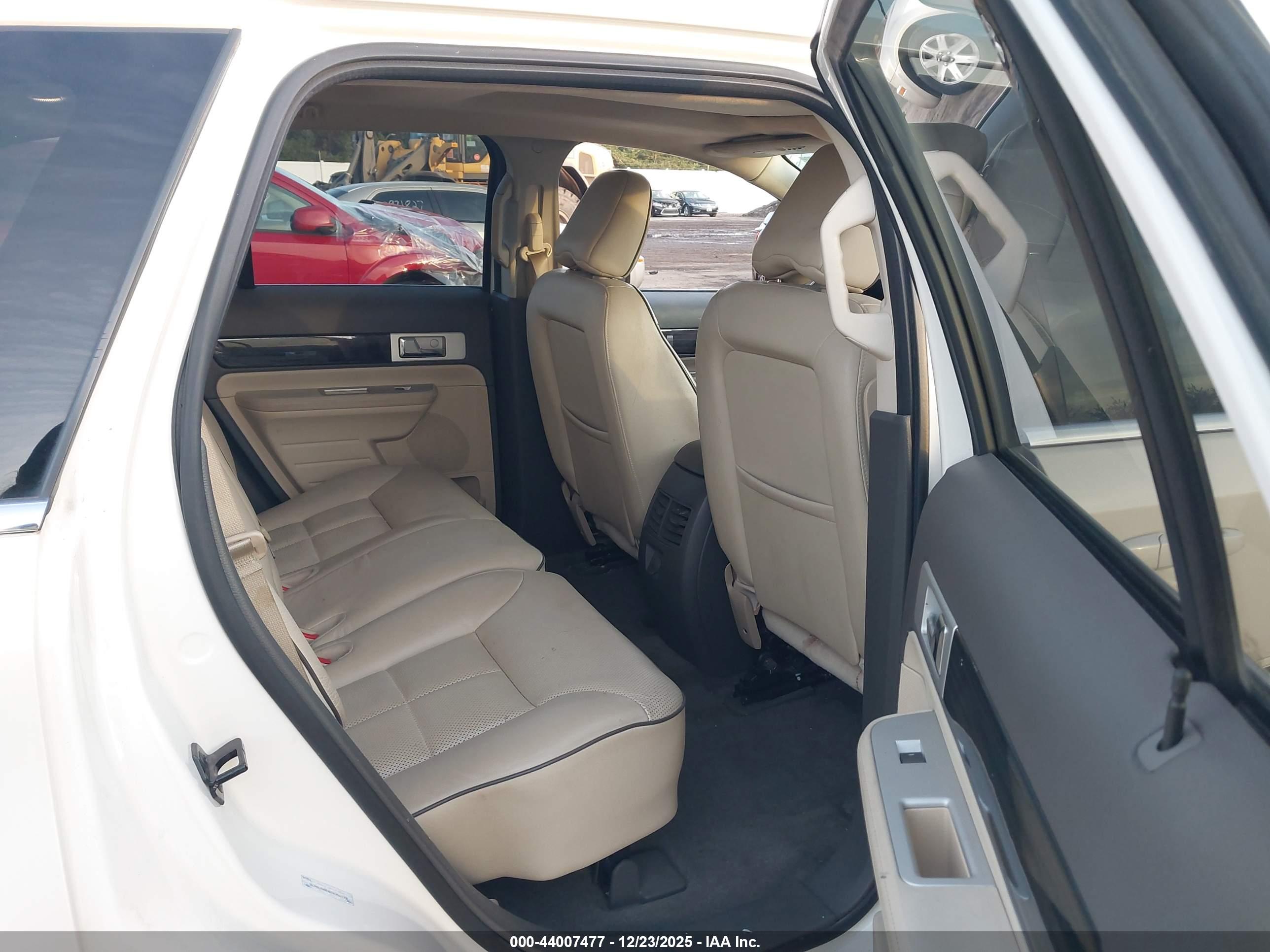 LINCOLN MKX image 8