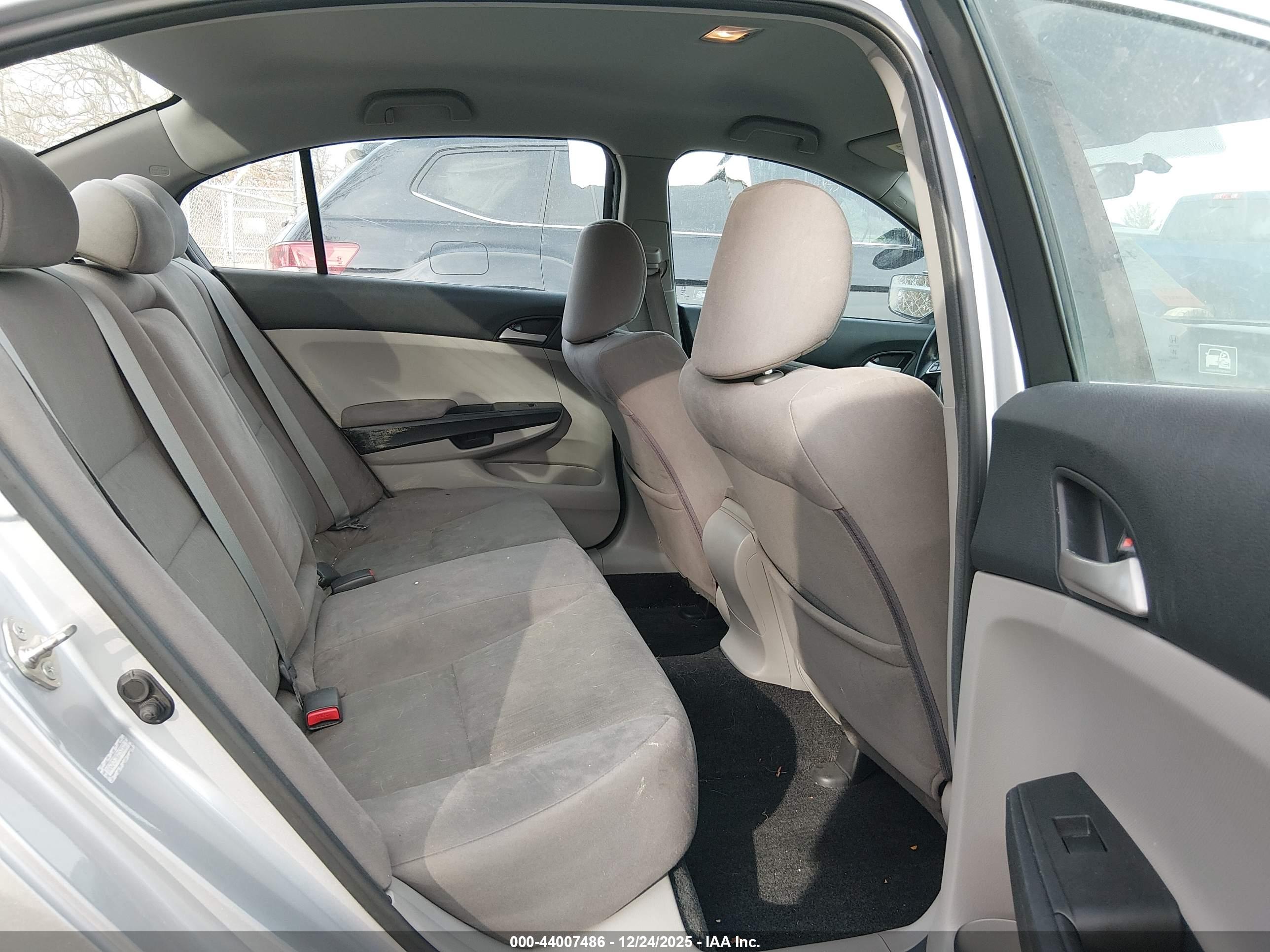 HONDA ACCORD image 8