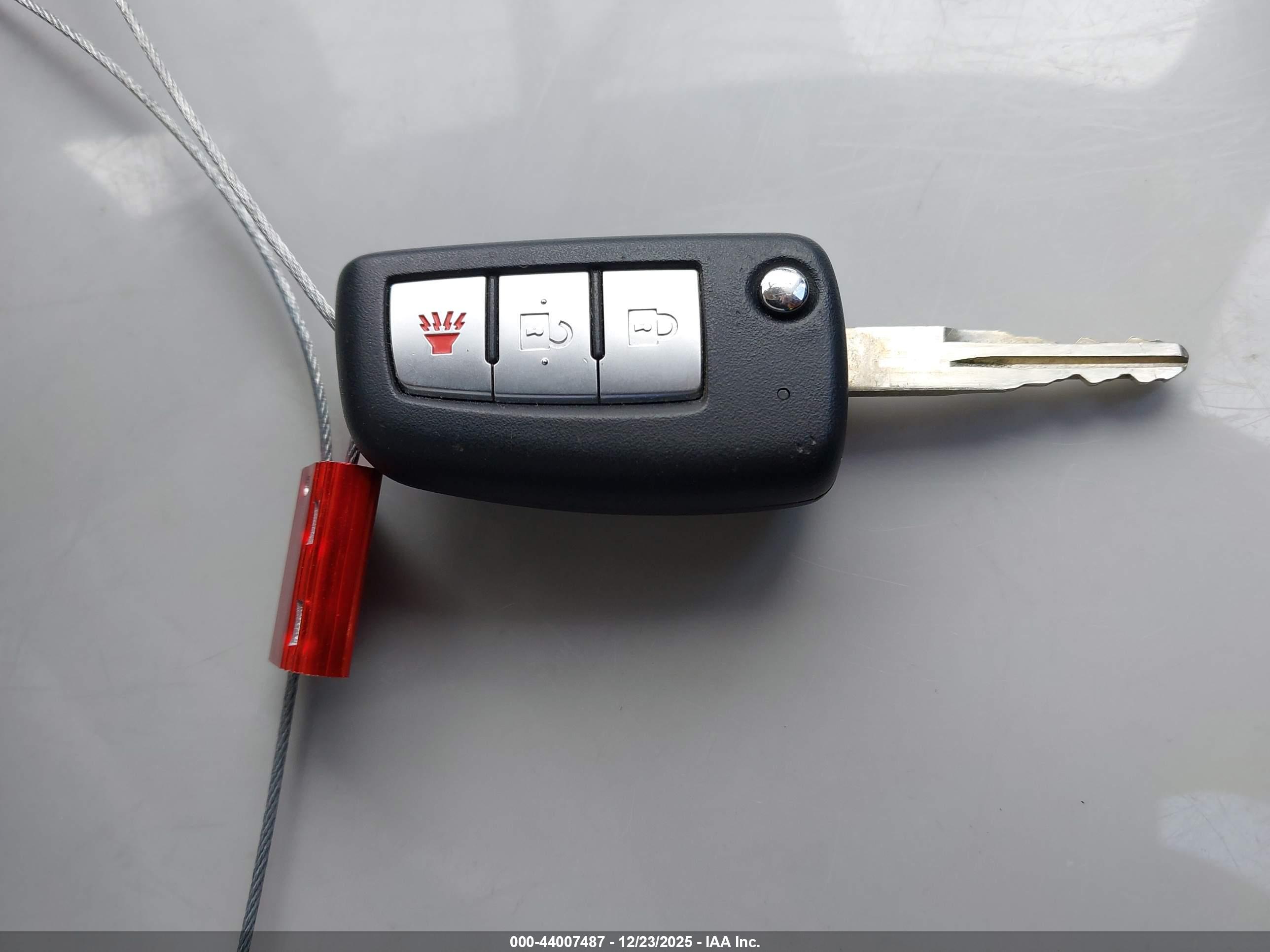 NISSAN ROGUE image 11