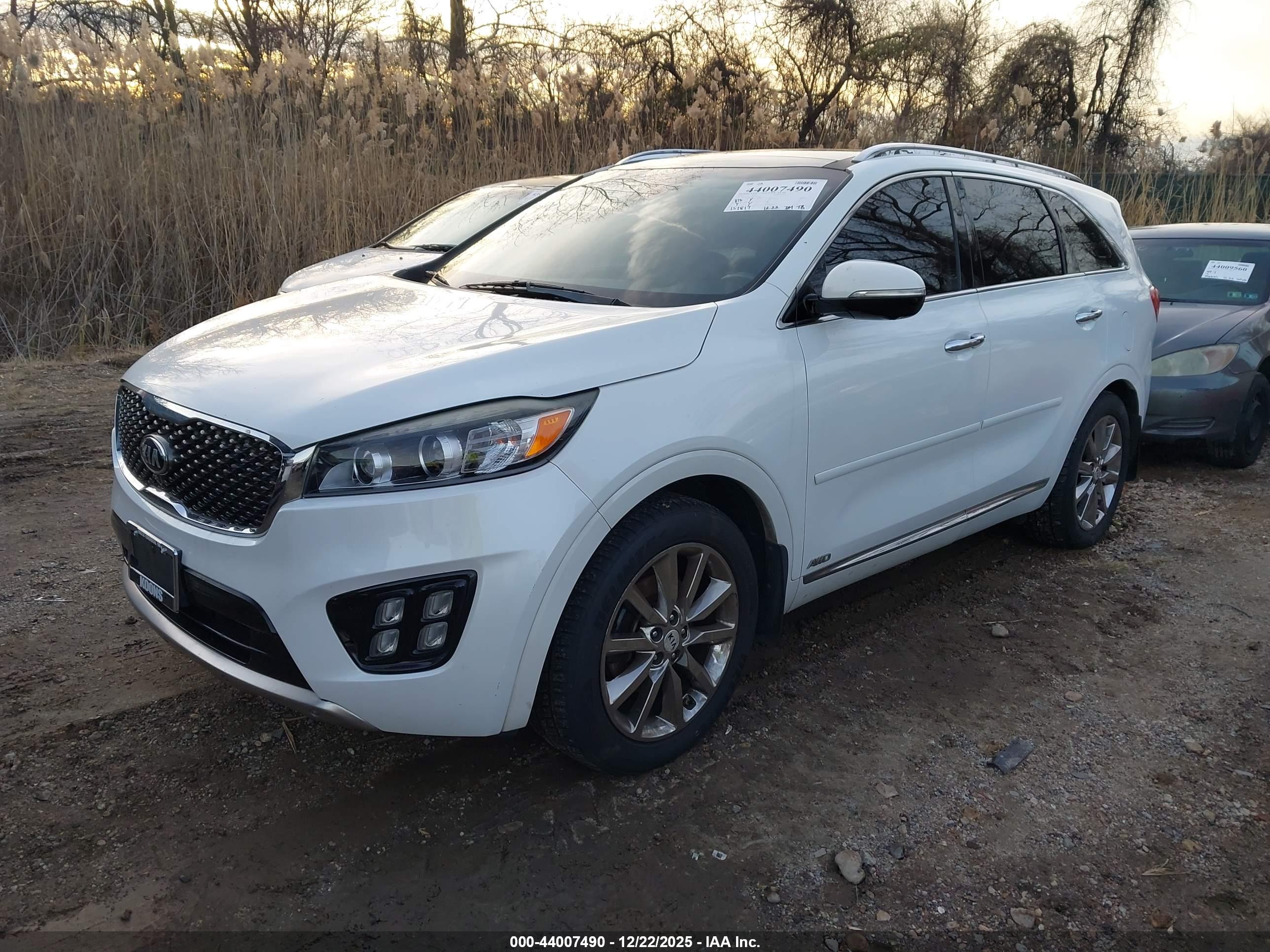 KIA SORENTO image 2