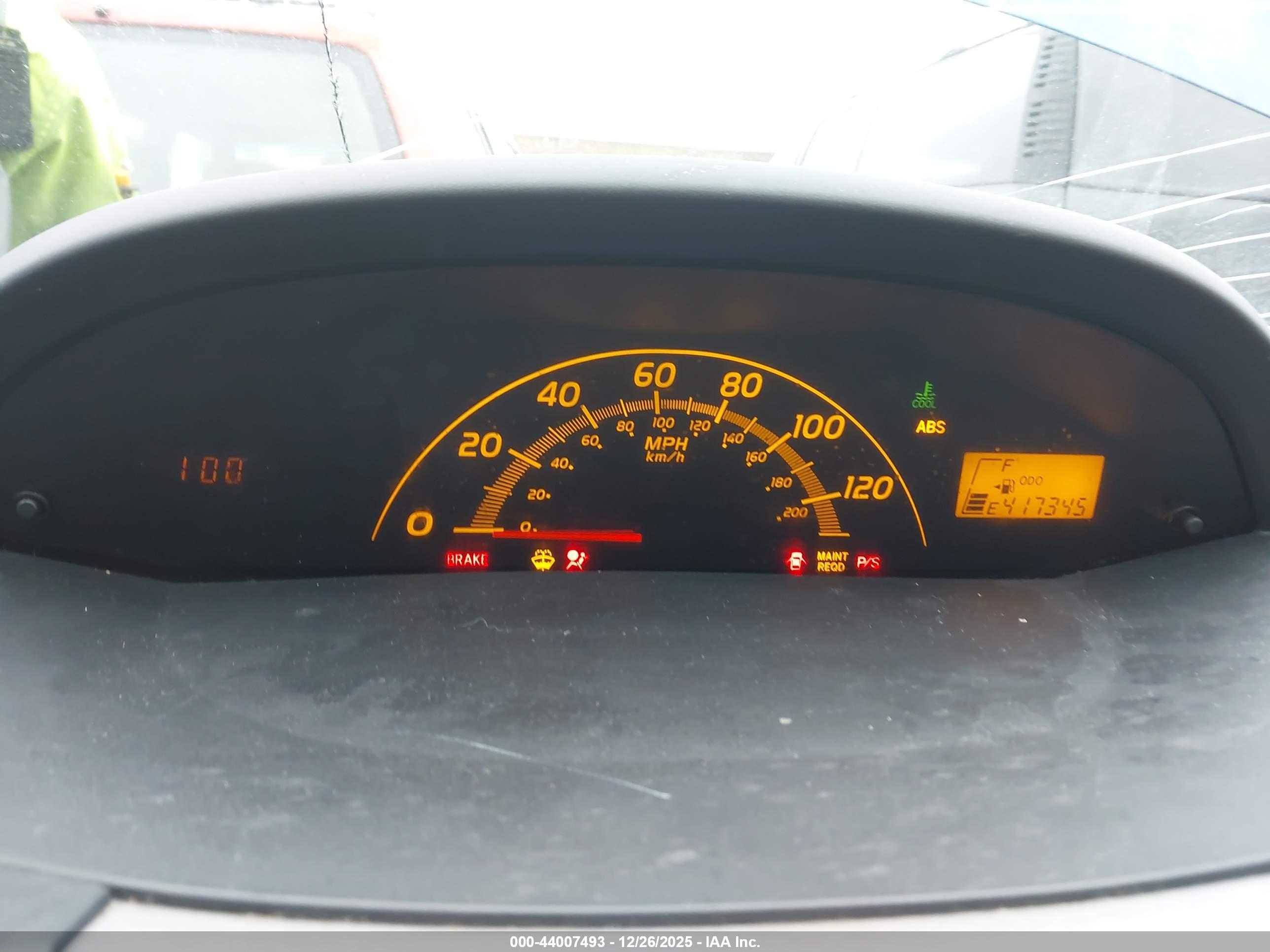TOYOTA YARIS image 7