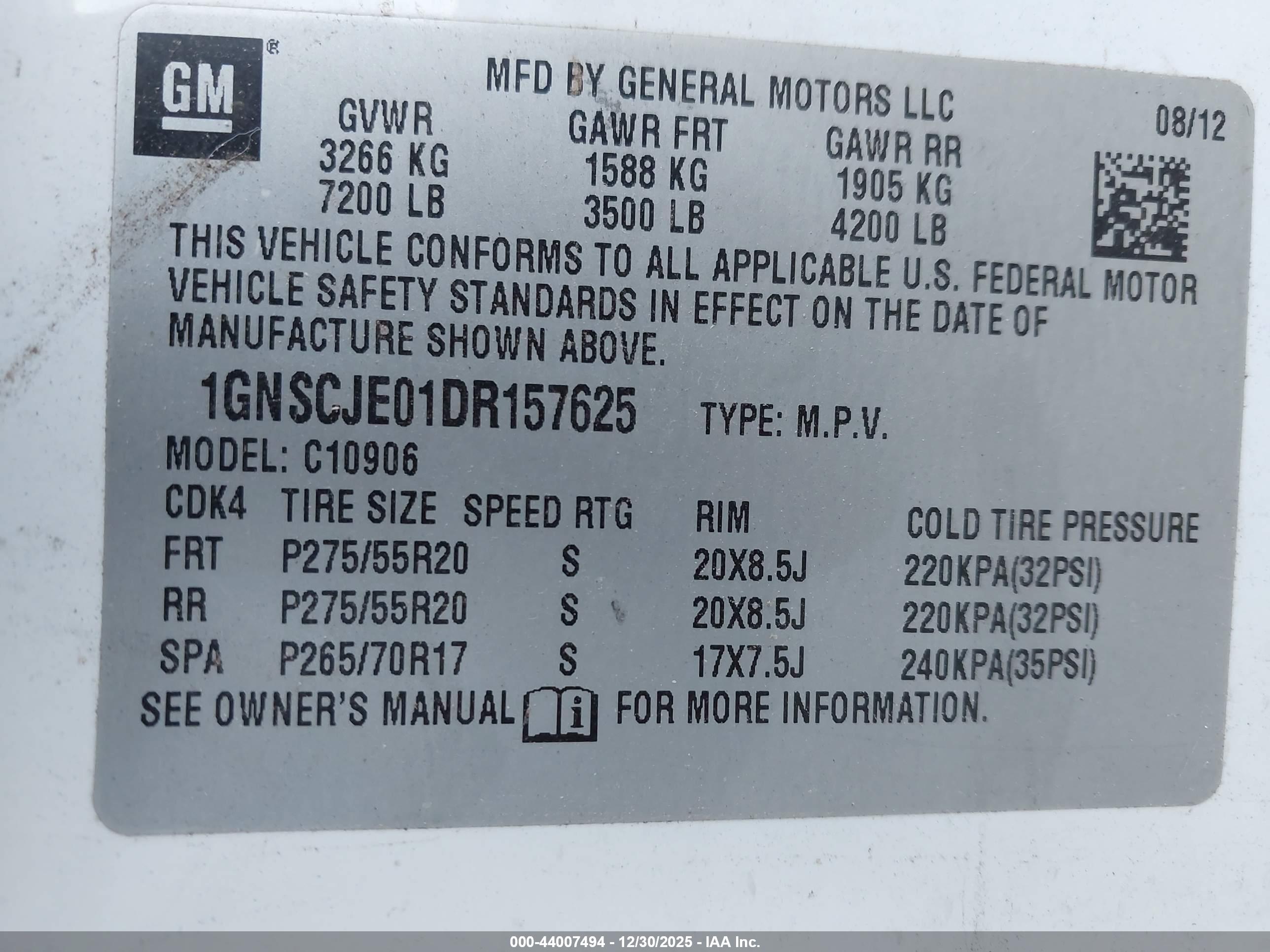 CHEVROLET SUBURBAN image 9