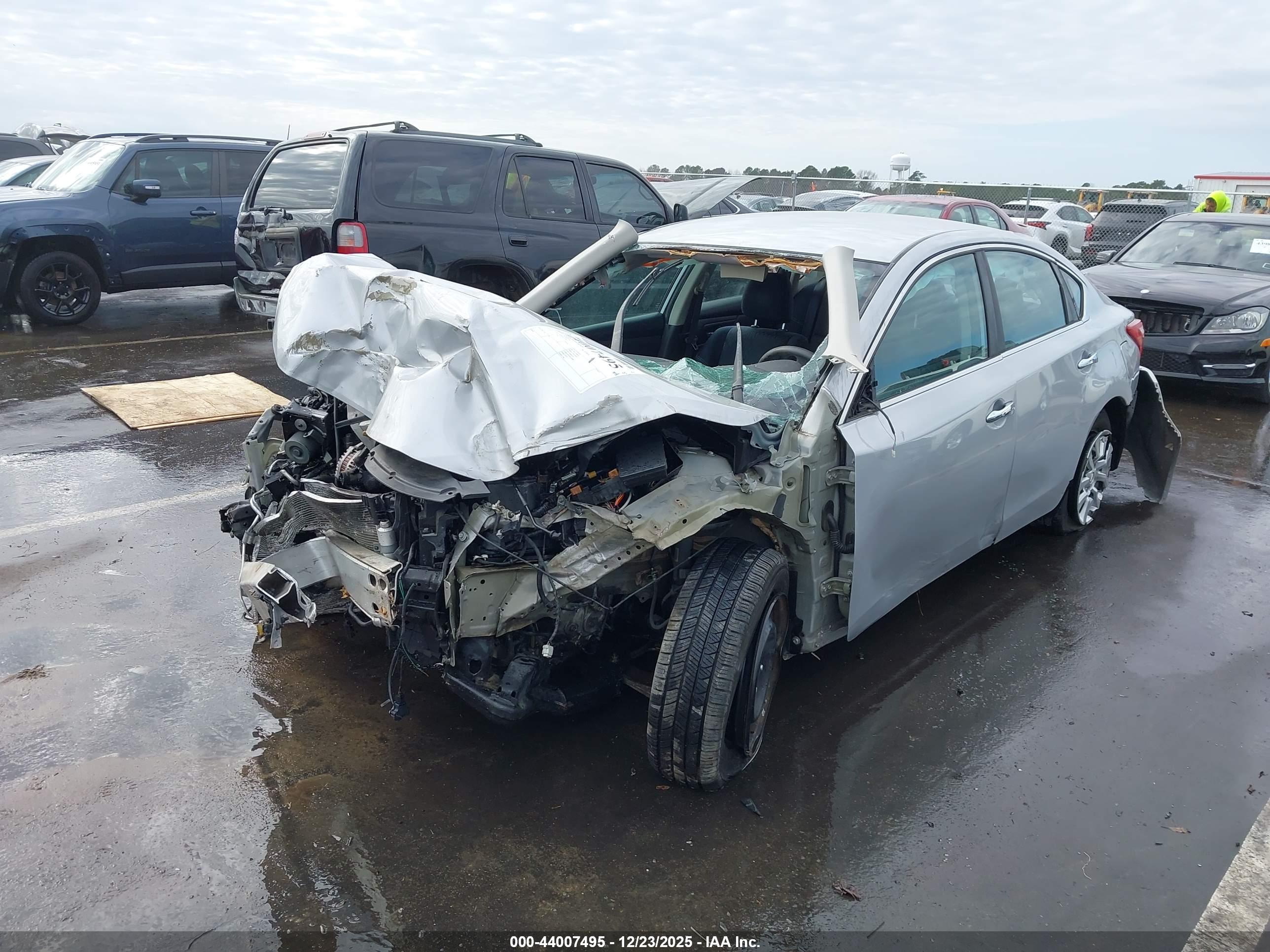 NISSAN ALTIMA image 2