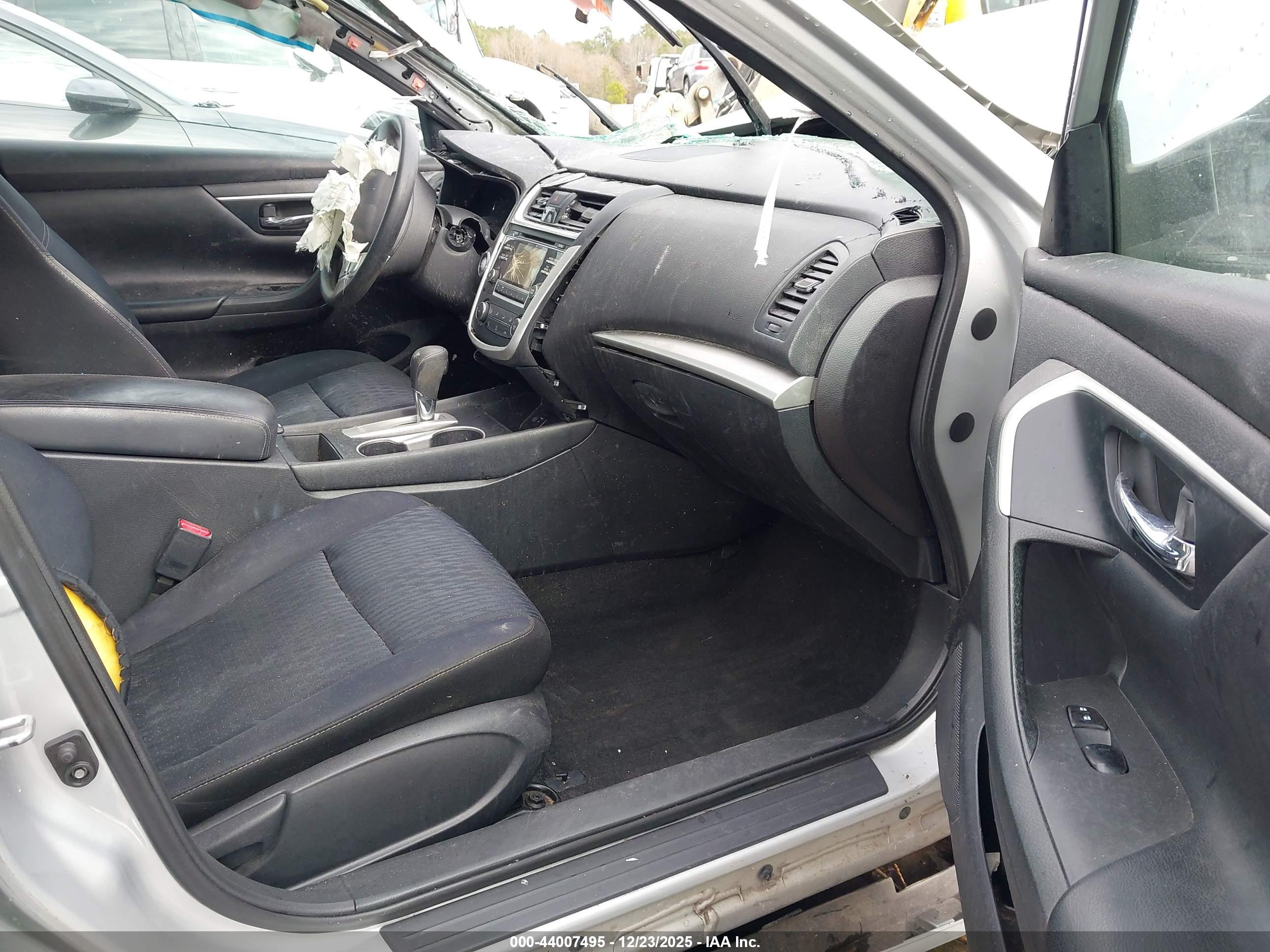 NISSAN ALTIMA image 5