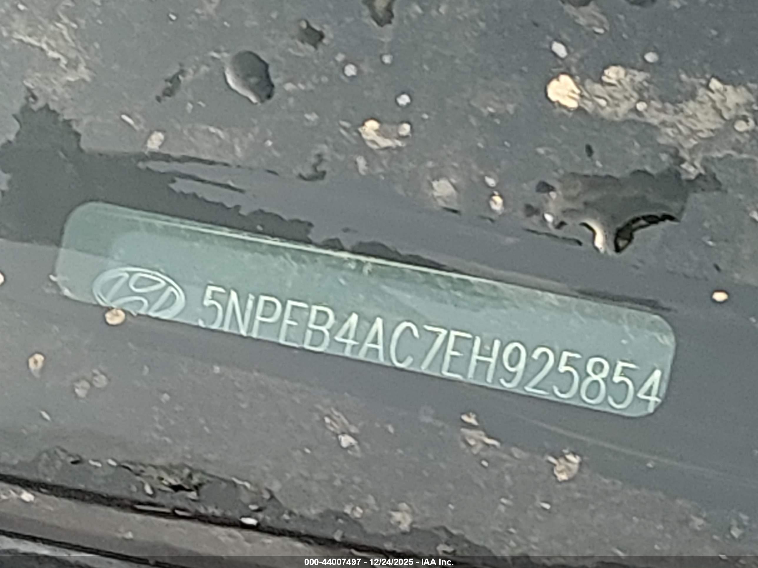 HYUNDAI SONATA image 9
