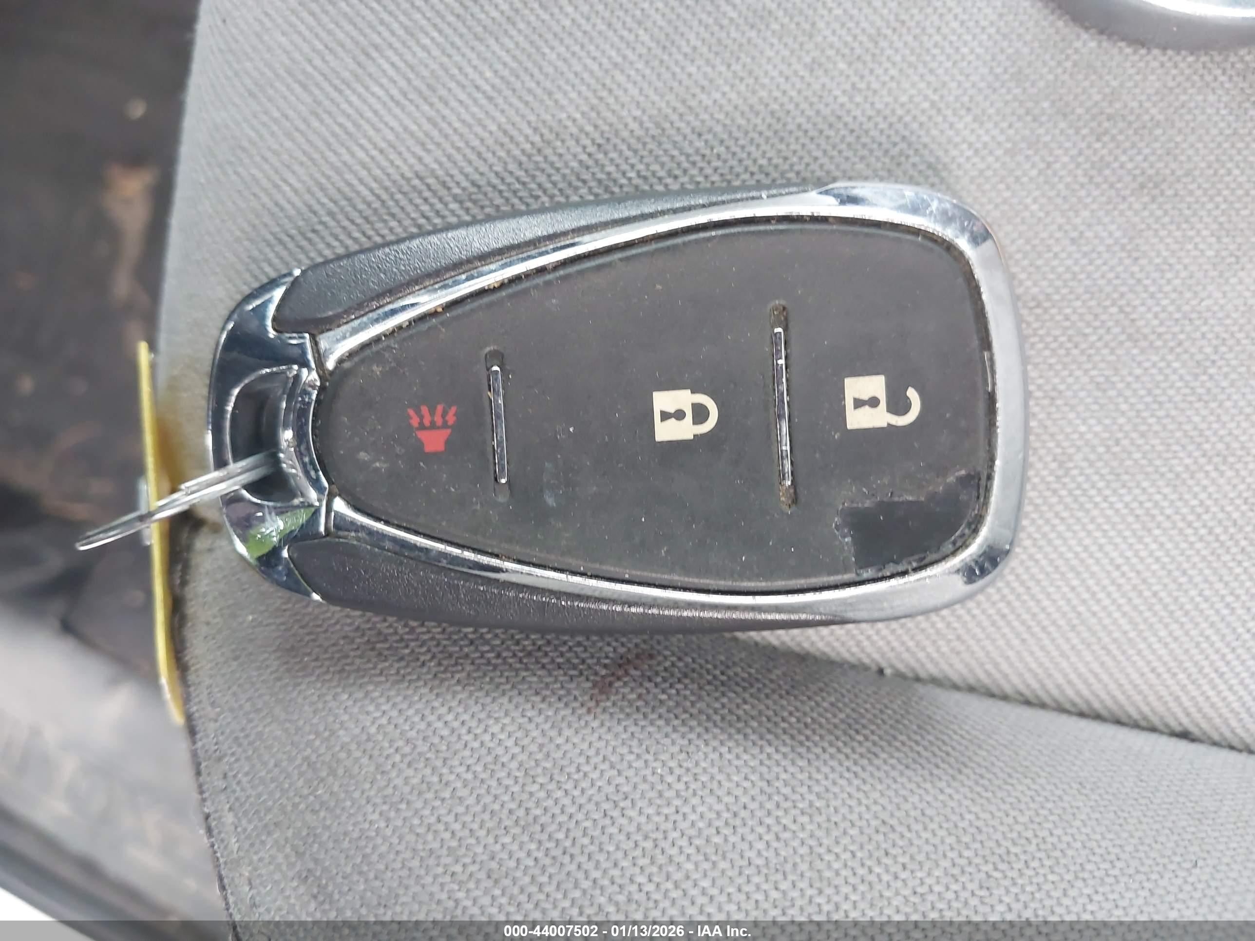 CHEVROLET EQUINOX image 11
