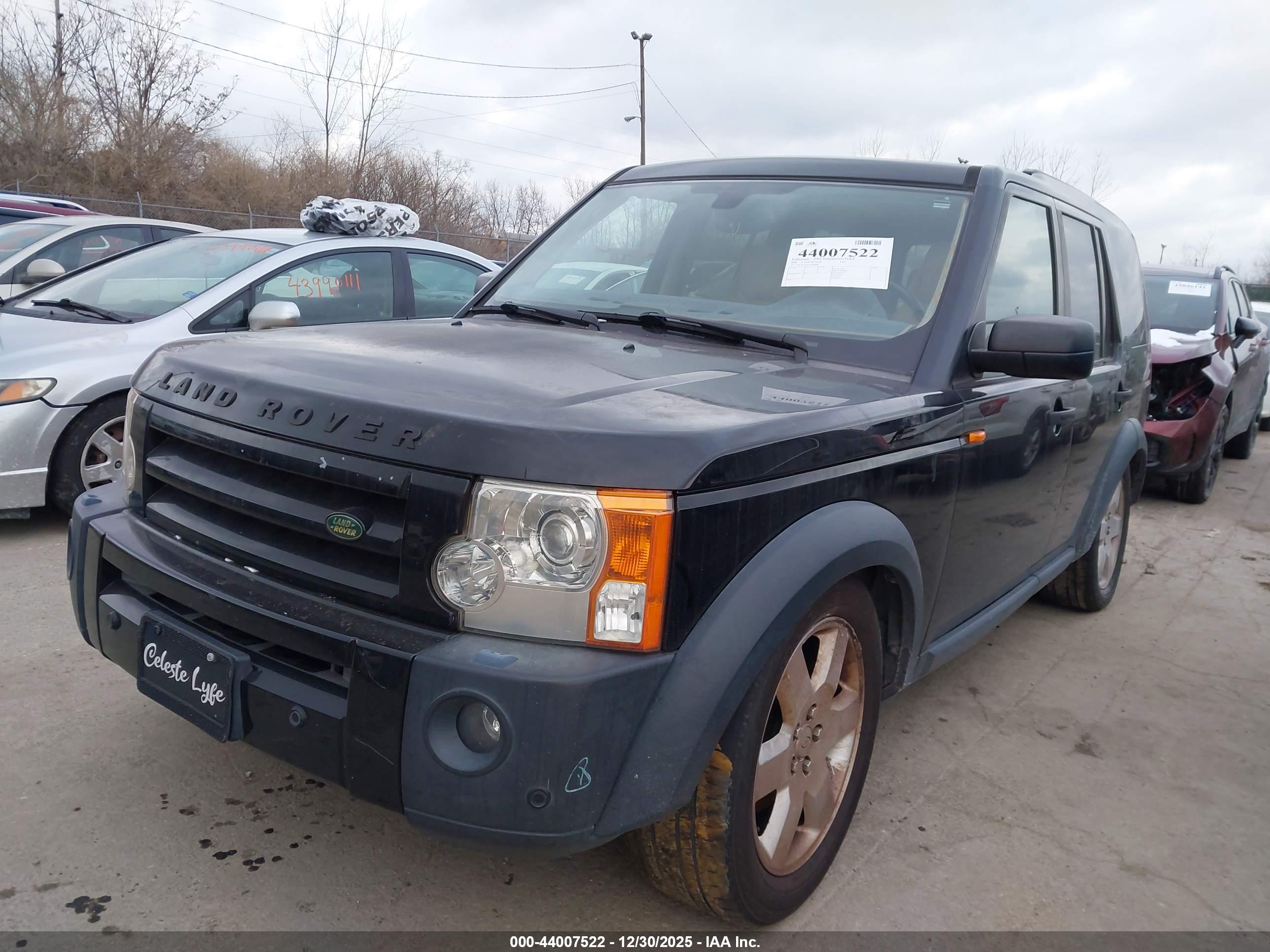 LAND ROVER image 6