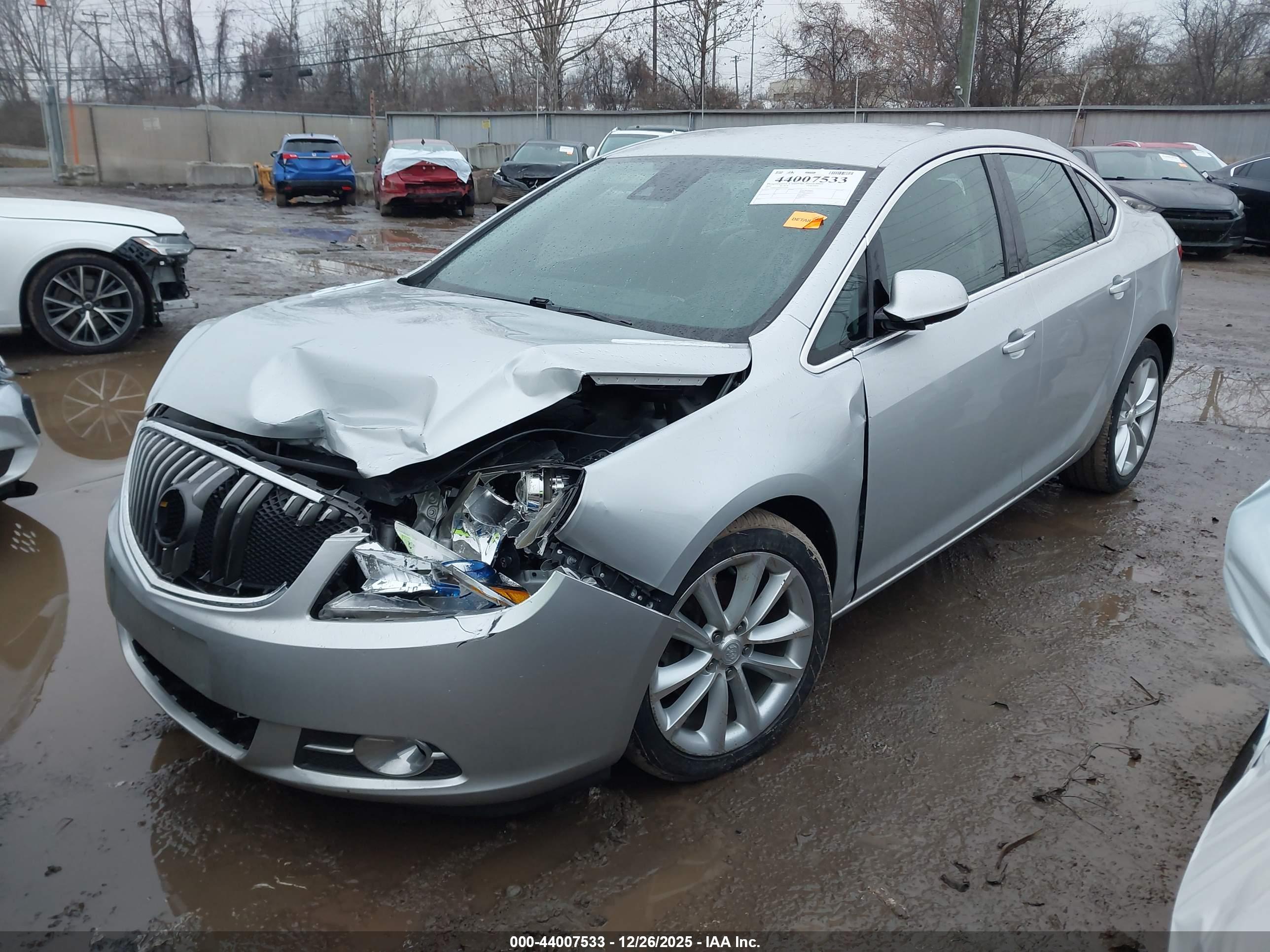 BUICK VERANO image 2