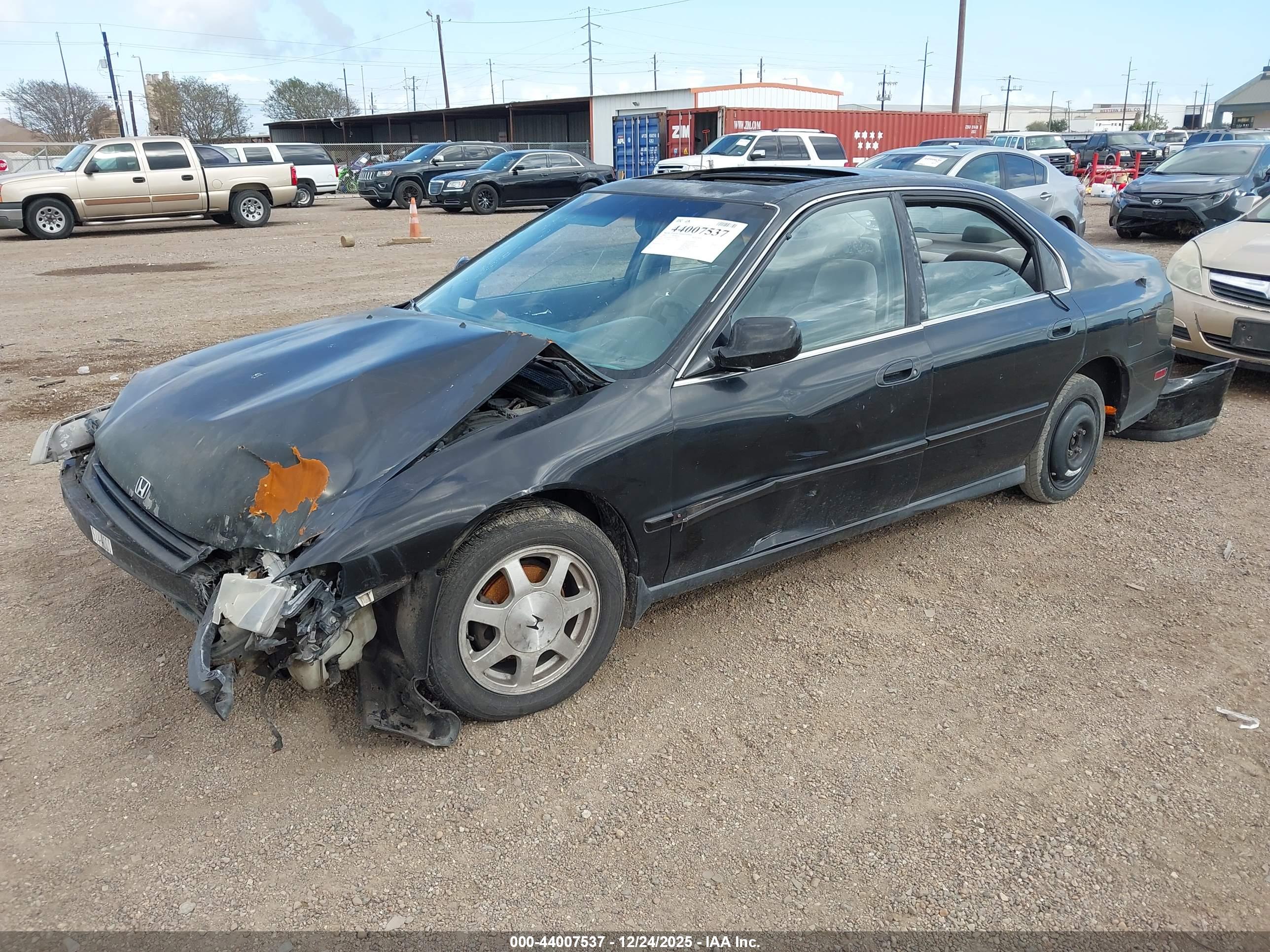 HONDA ACCORD image 2