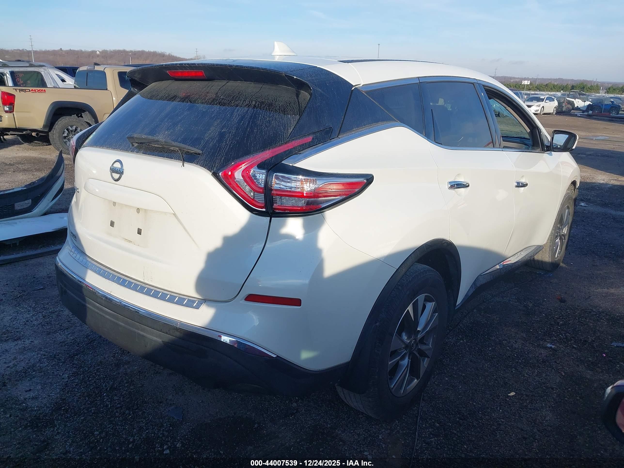 NISSAN MURANO image 4