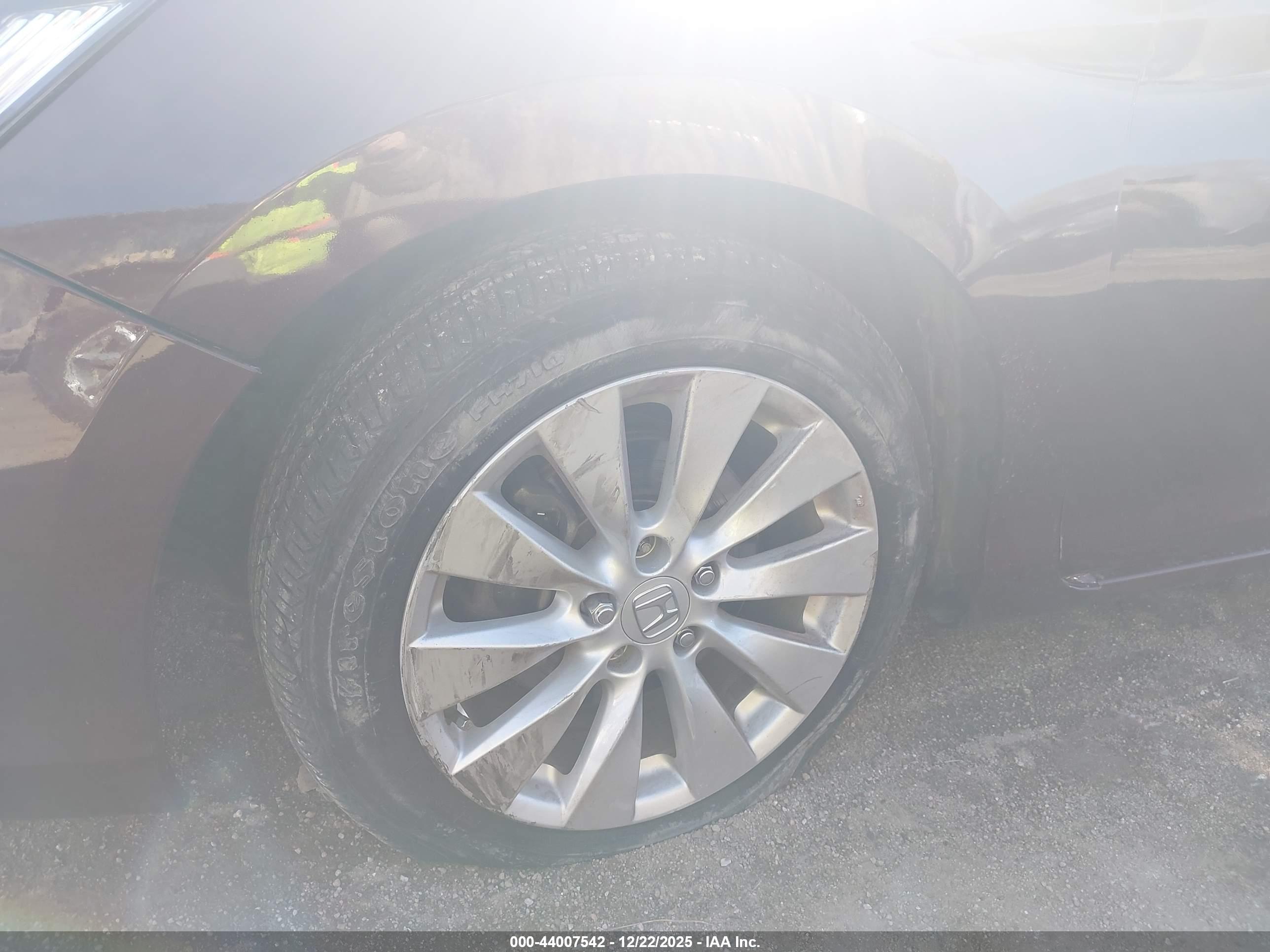 HONDA ACCORD image 6