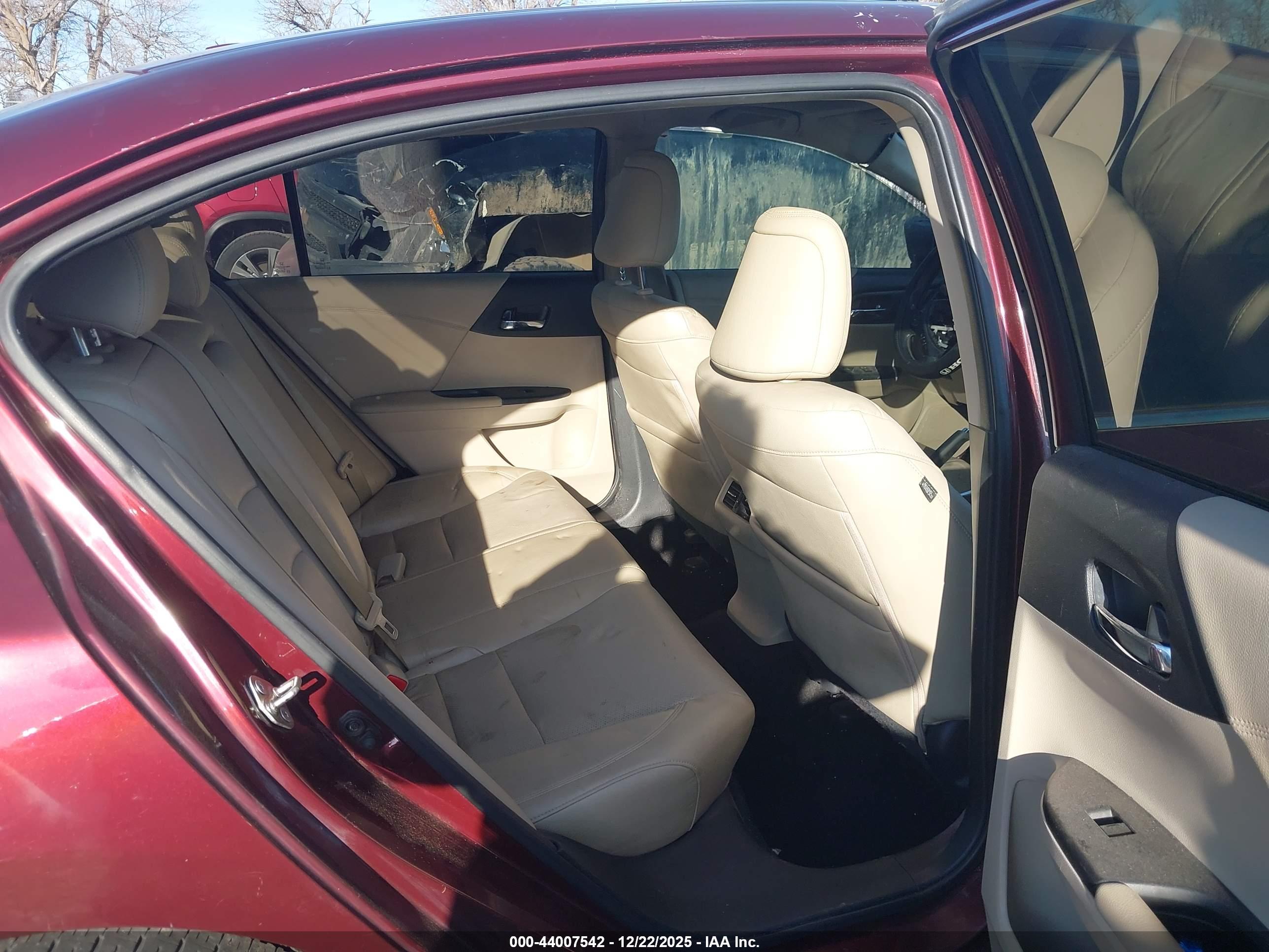 HONDA ACCORD image 8