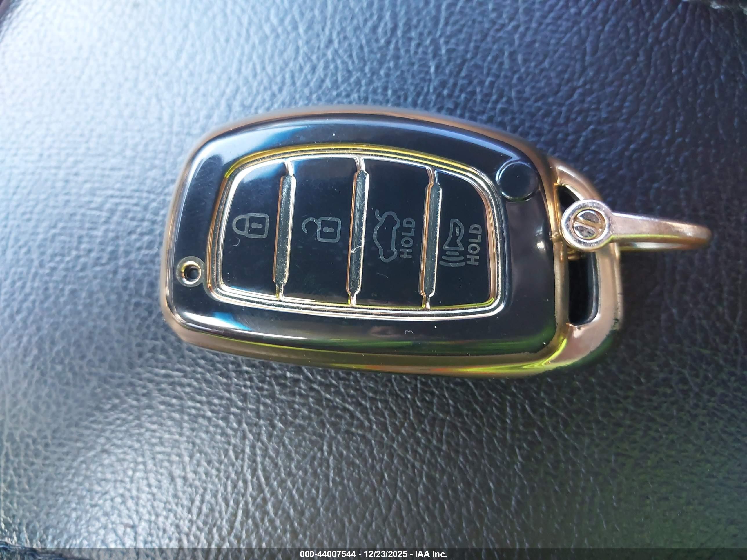 HYUNDAI SONATA image 11