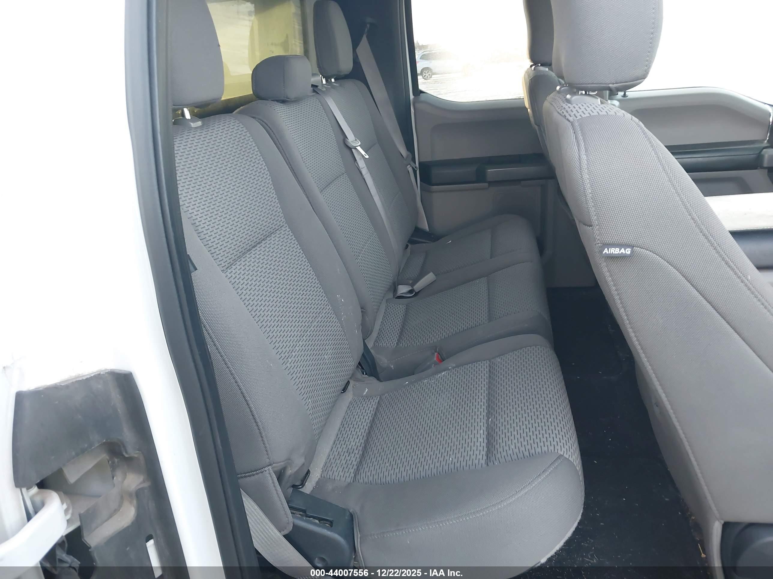 FORD F-150 image 8