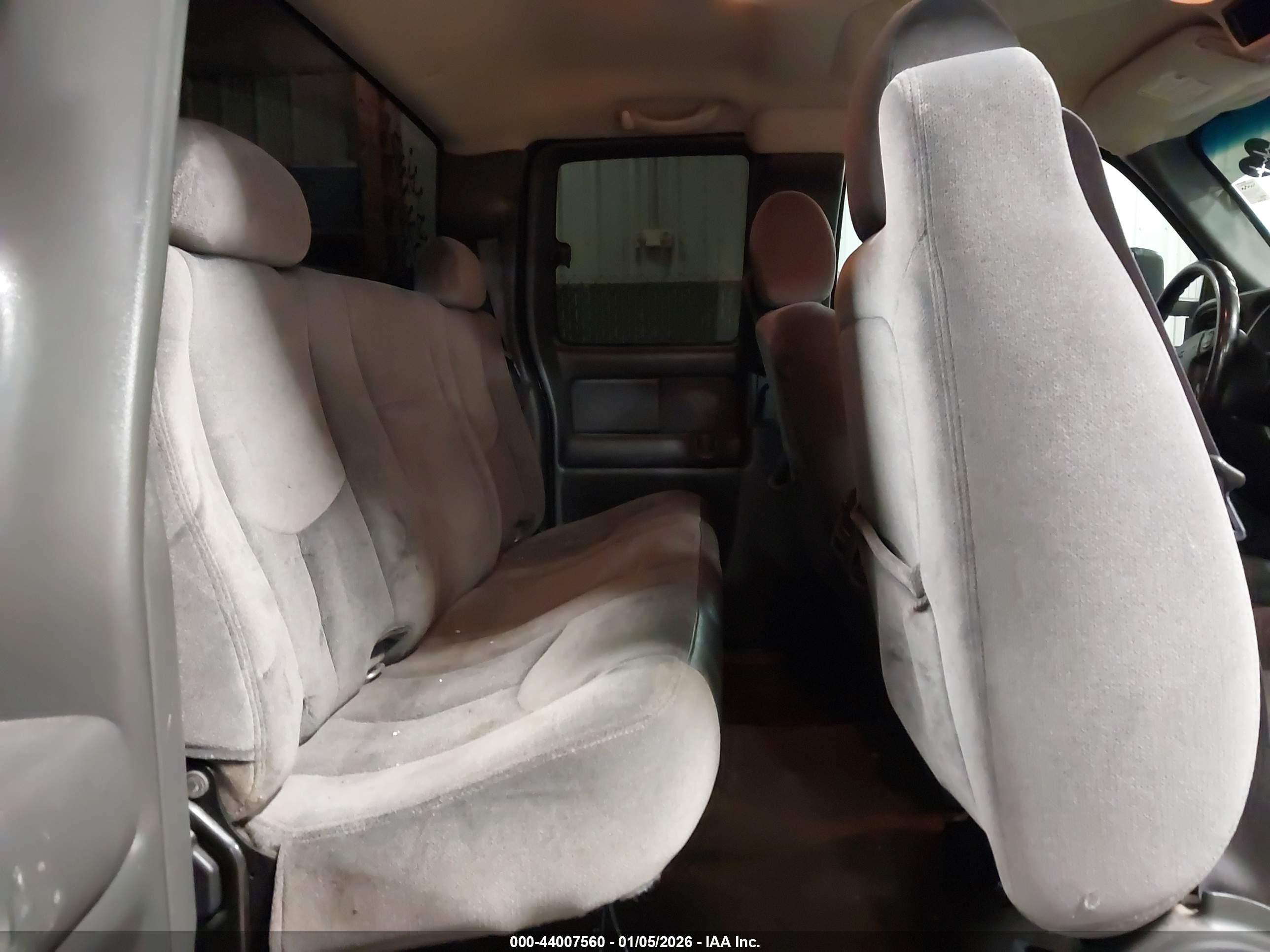 GMC SIERRA image 8