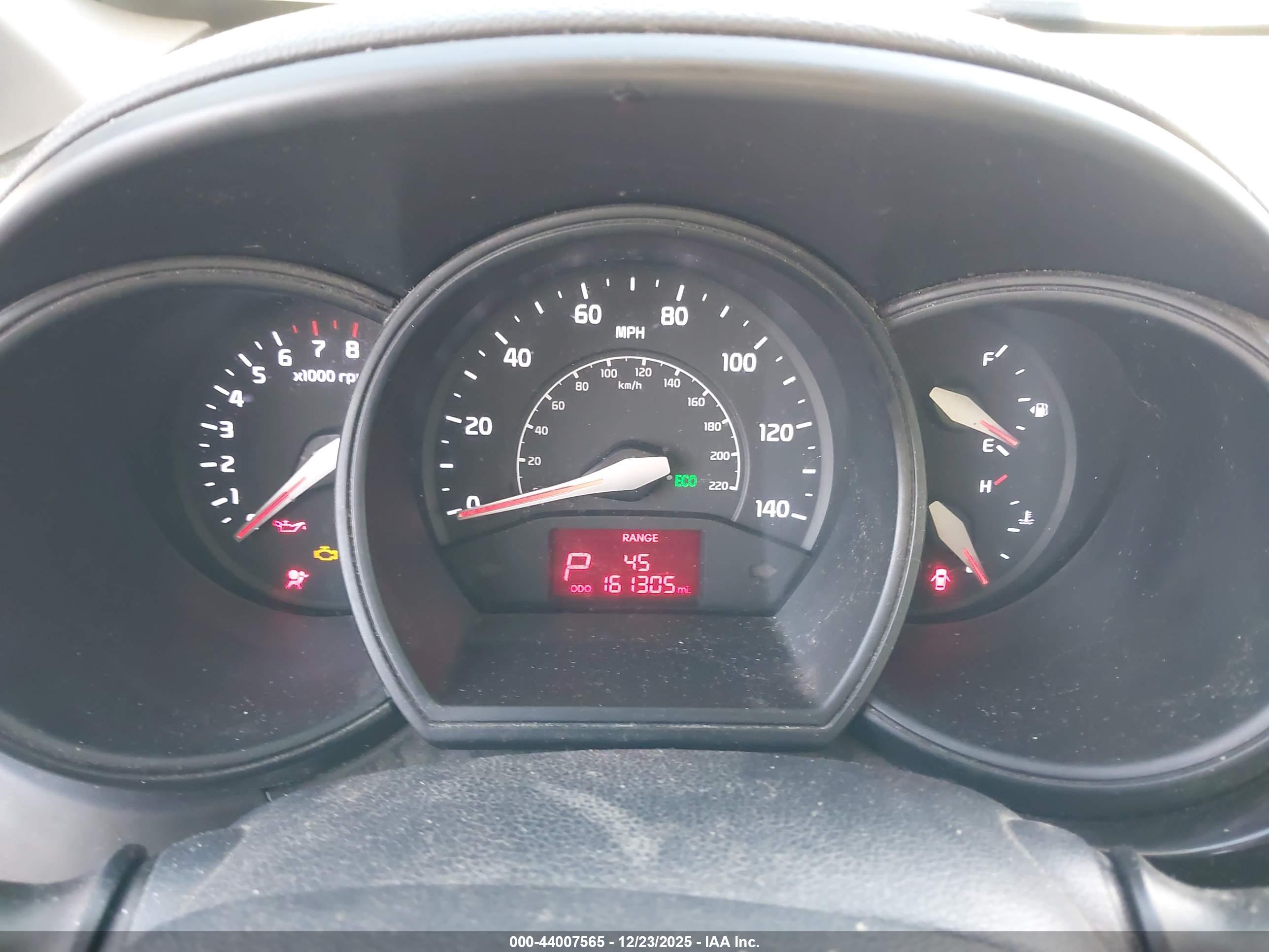 KIA RIO image 7