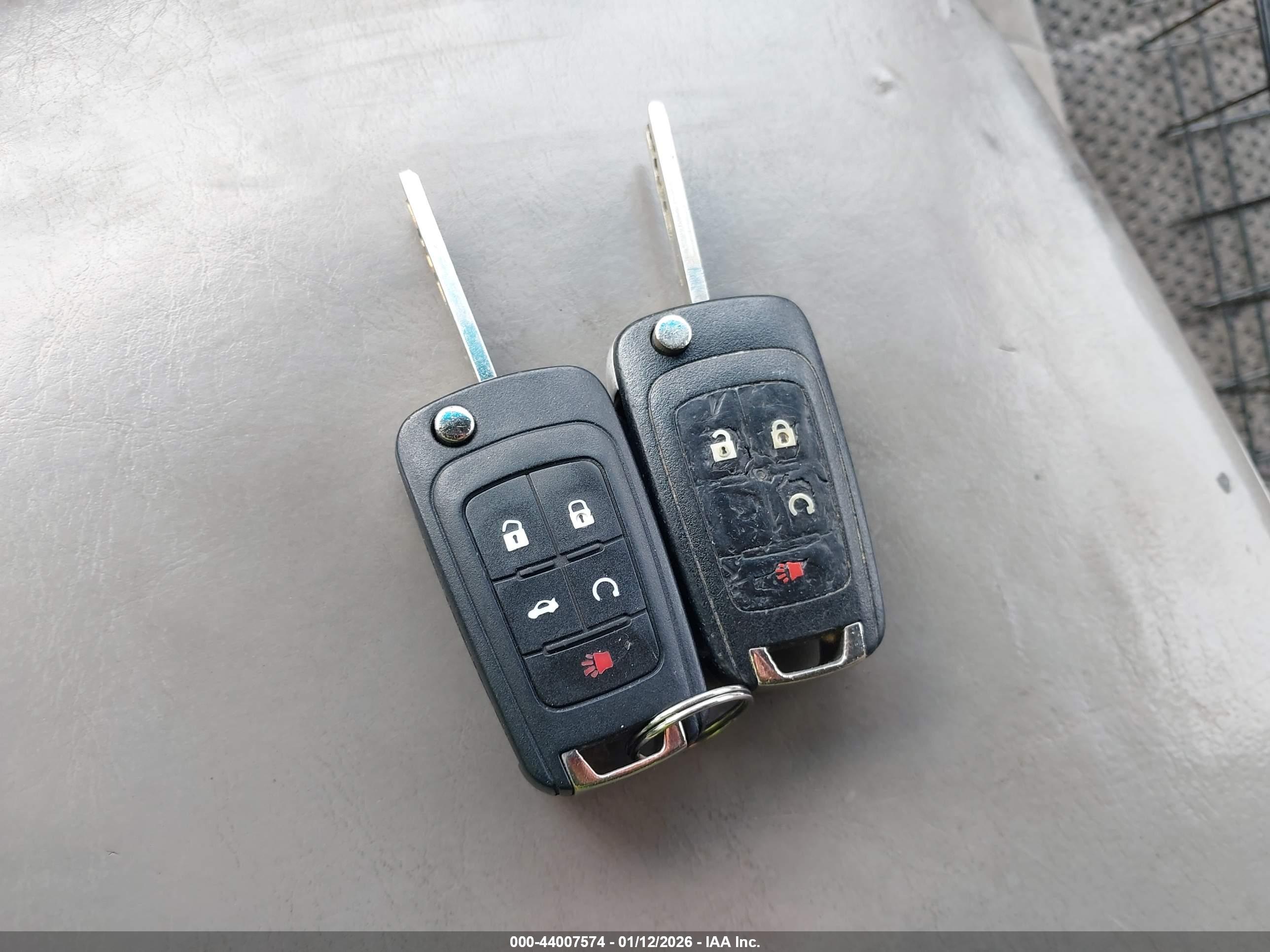 CHEVROLET EQUINOX image 11