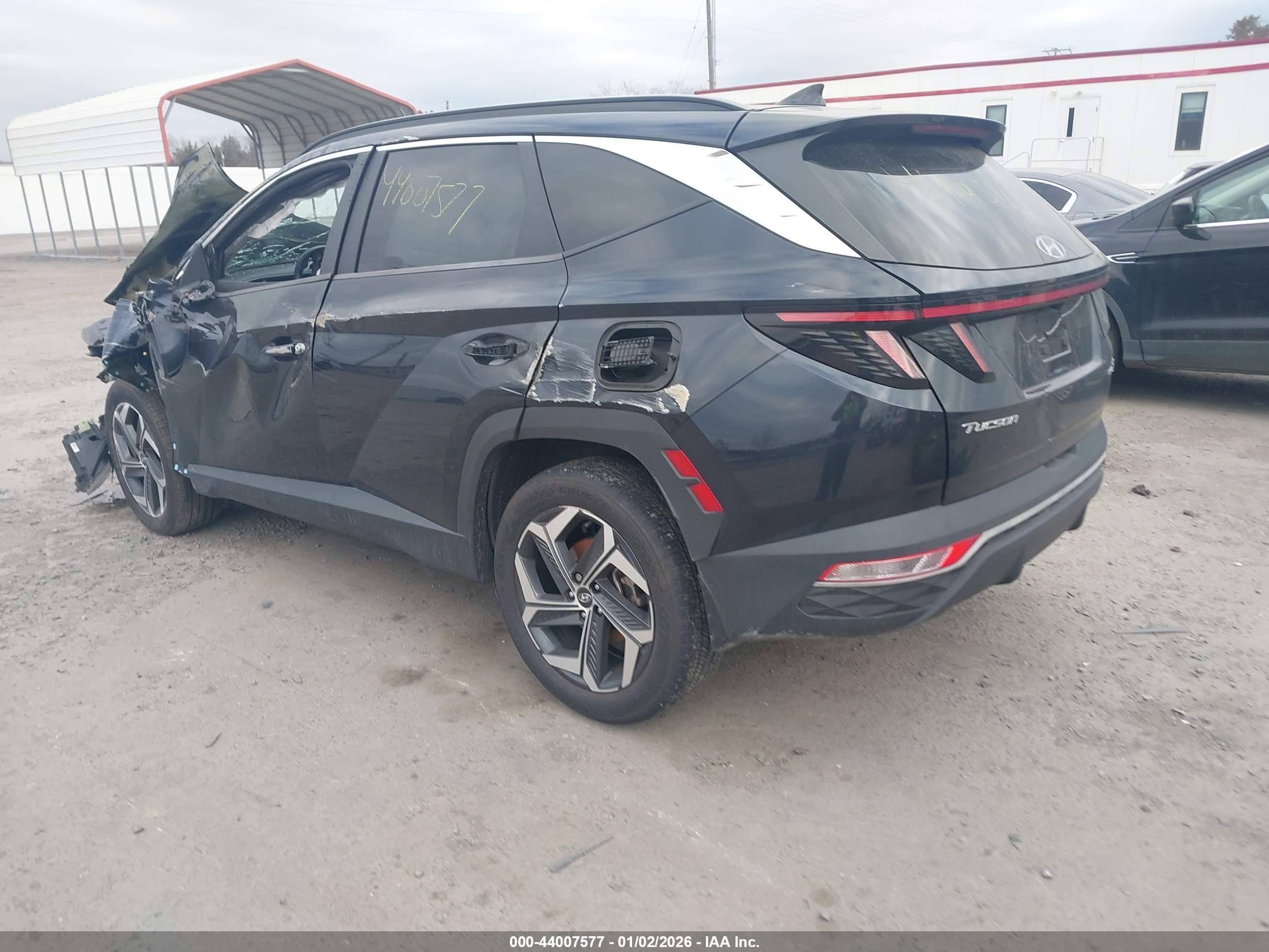HYUNDAI TUCSON image 3