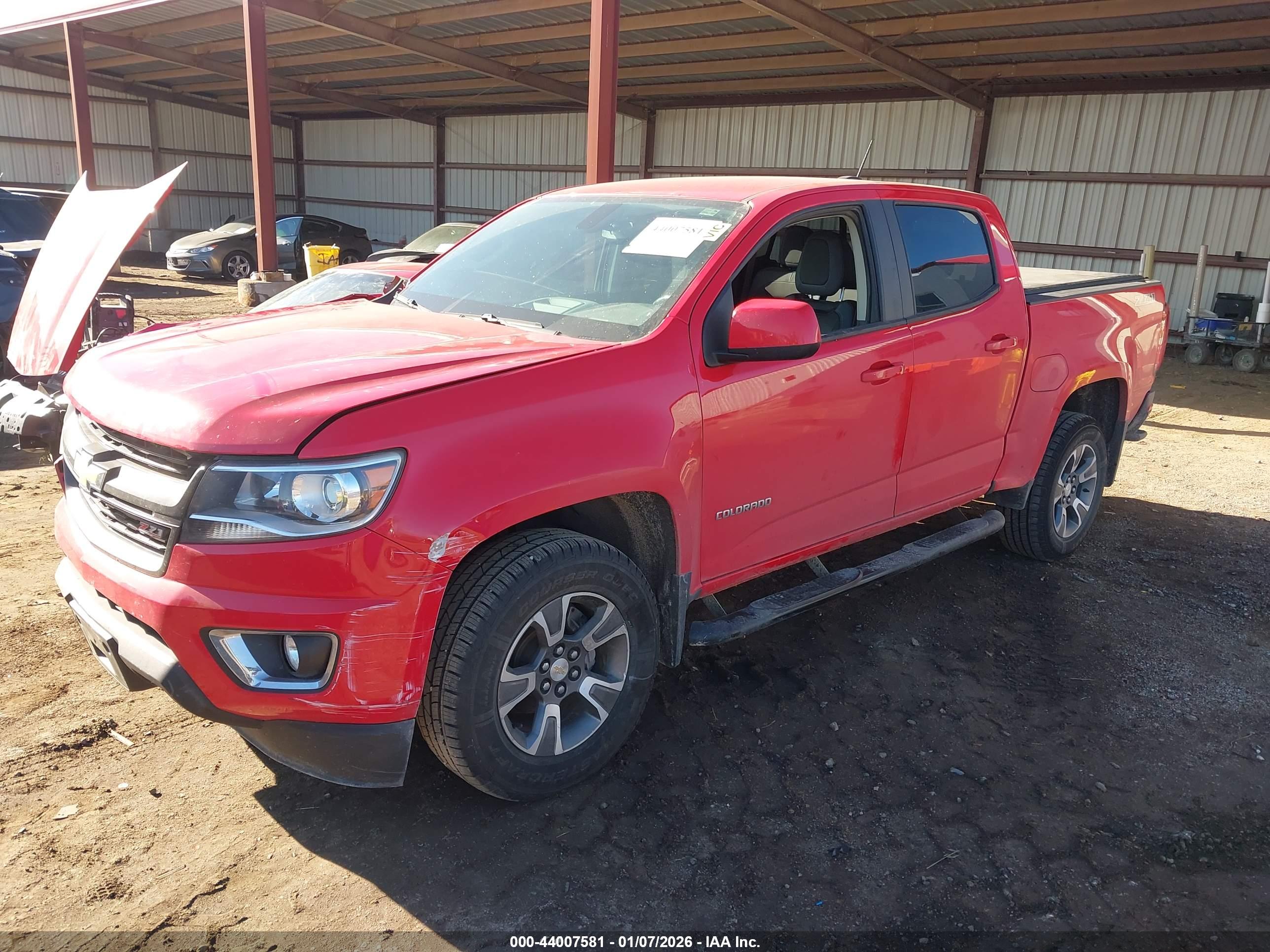 CHEVROLET COLORADO image 2