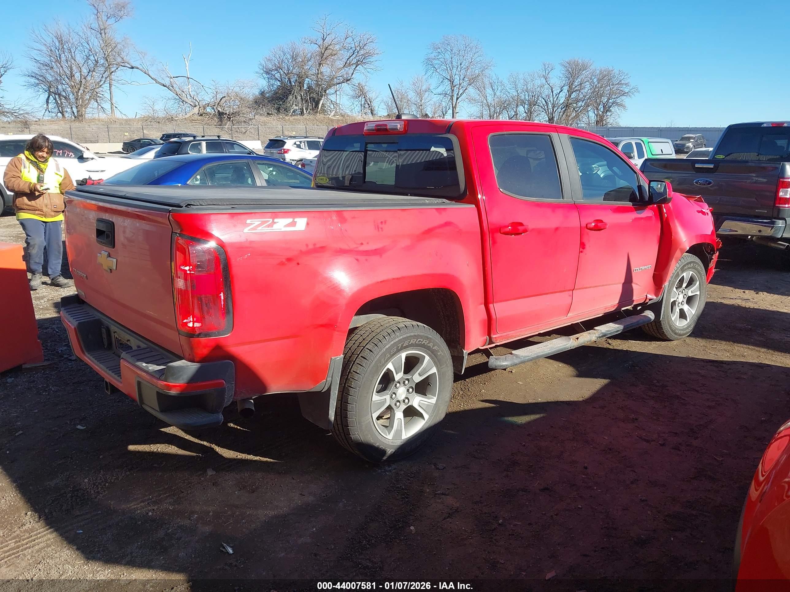 CHEVROLET COLORADO image 4