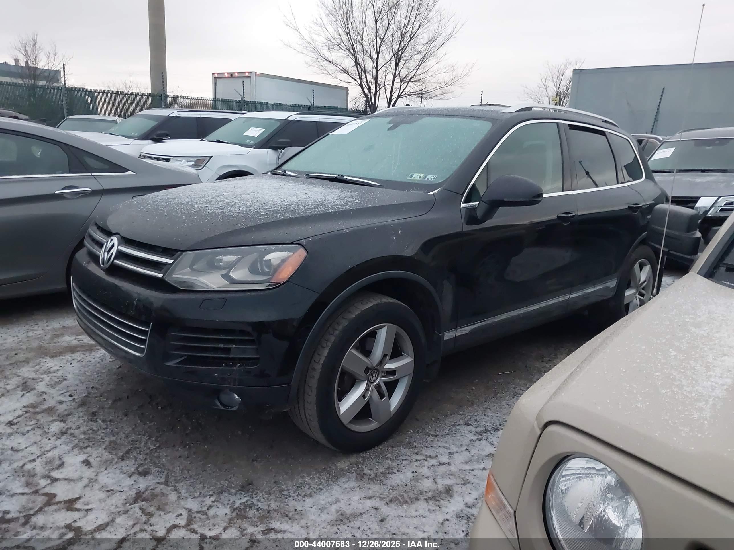 VOLKSWAGEN TOUAREG image 2