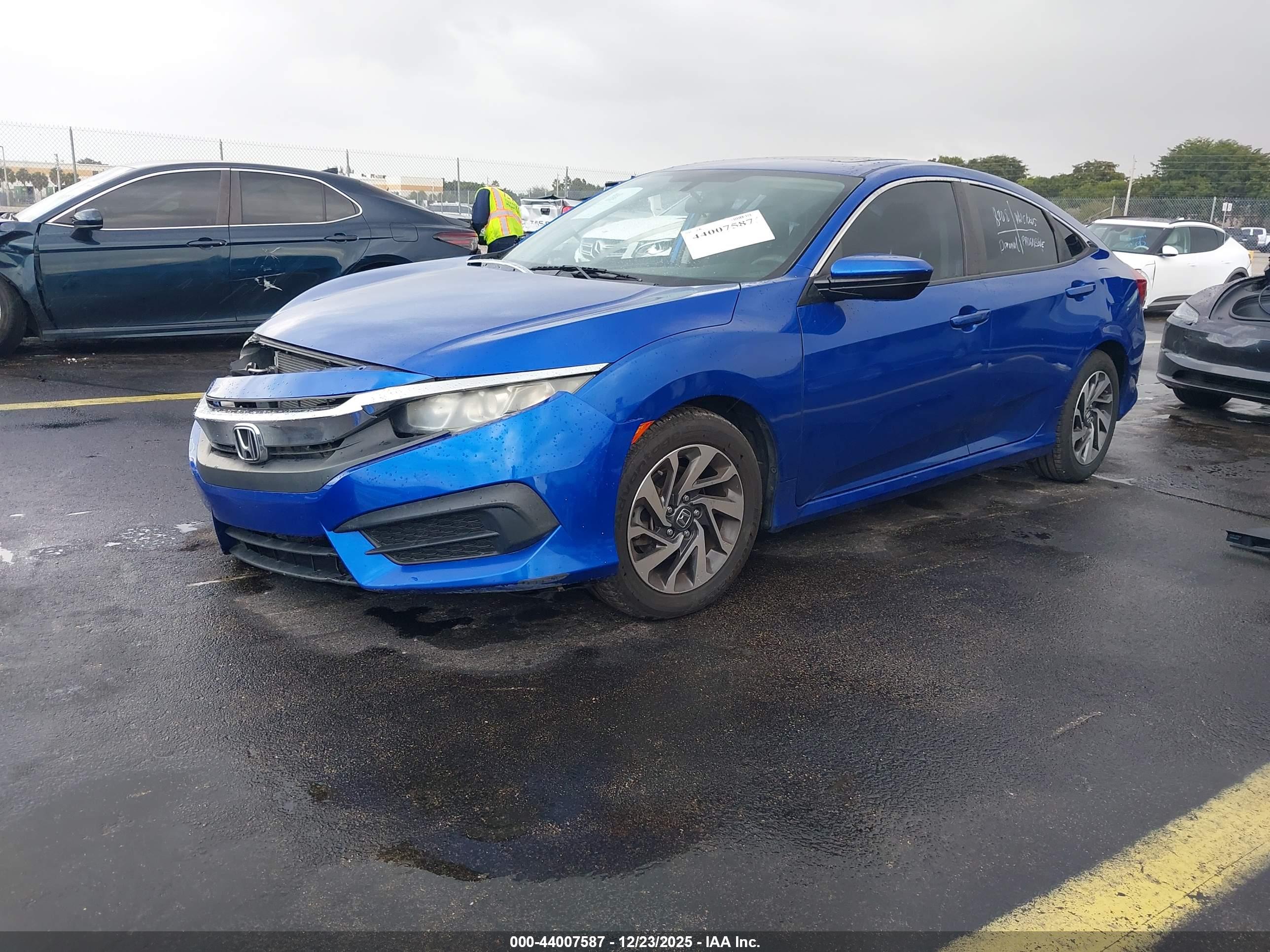 HONDA CIVIC image 2