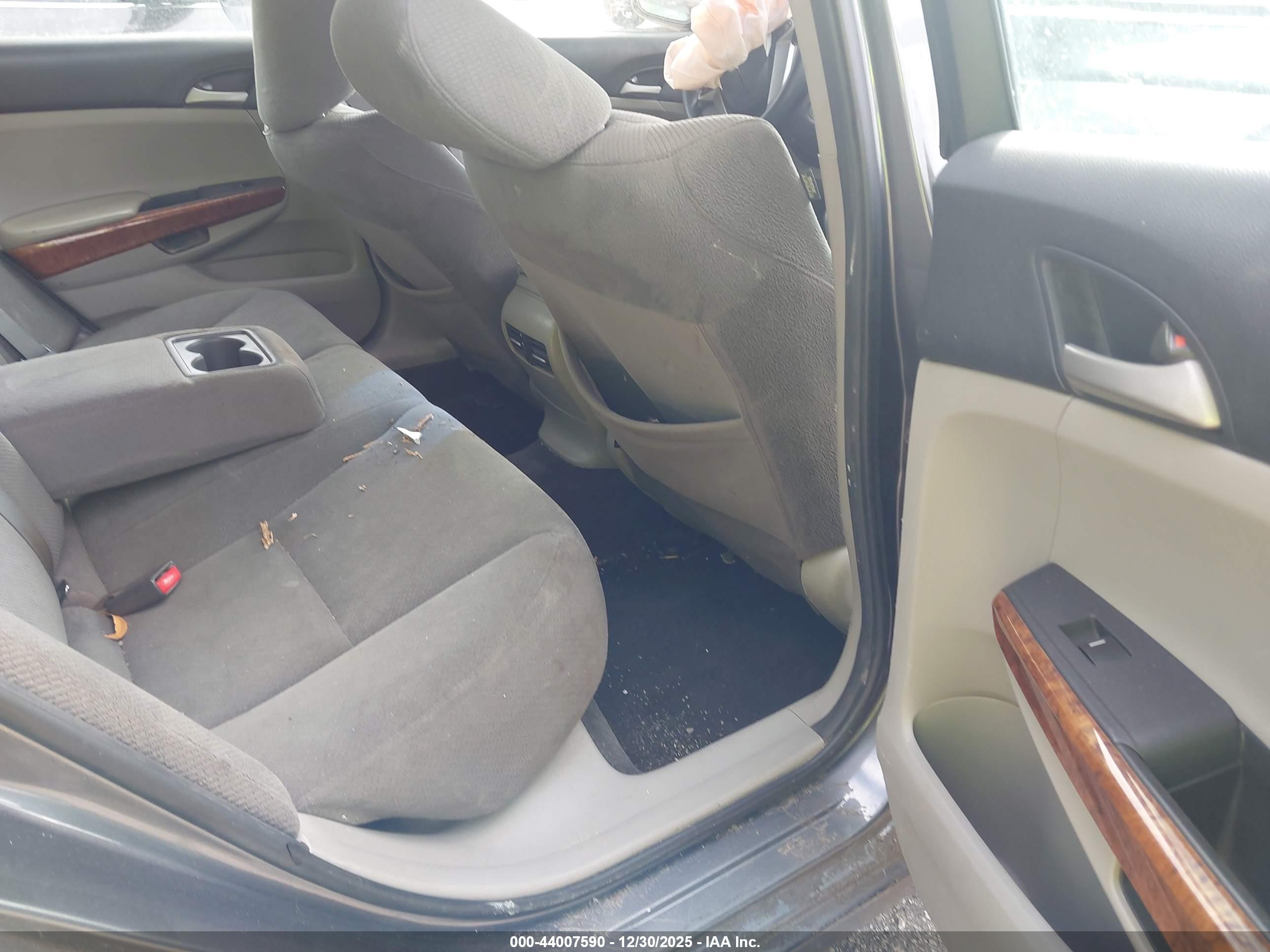 HONDA ACCORD image 8