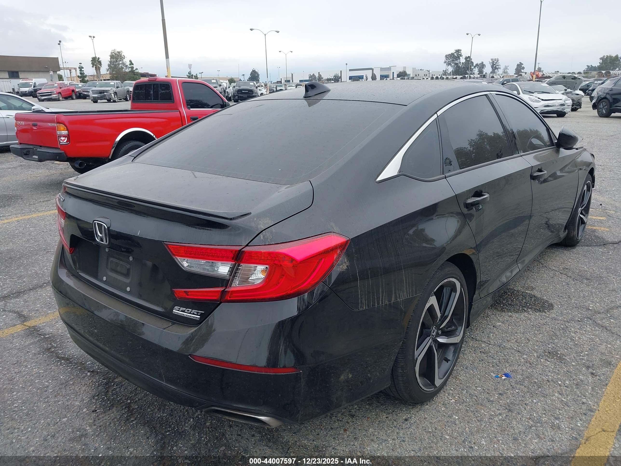 HONDA ACCORD image 4