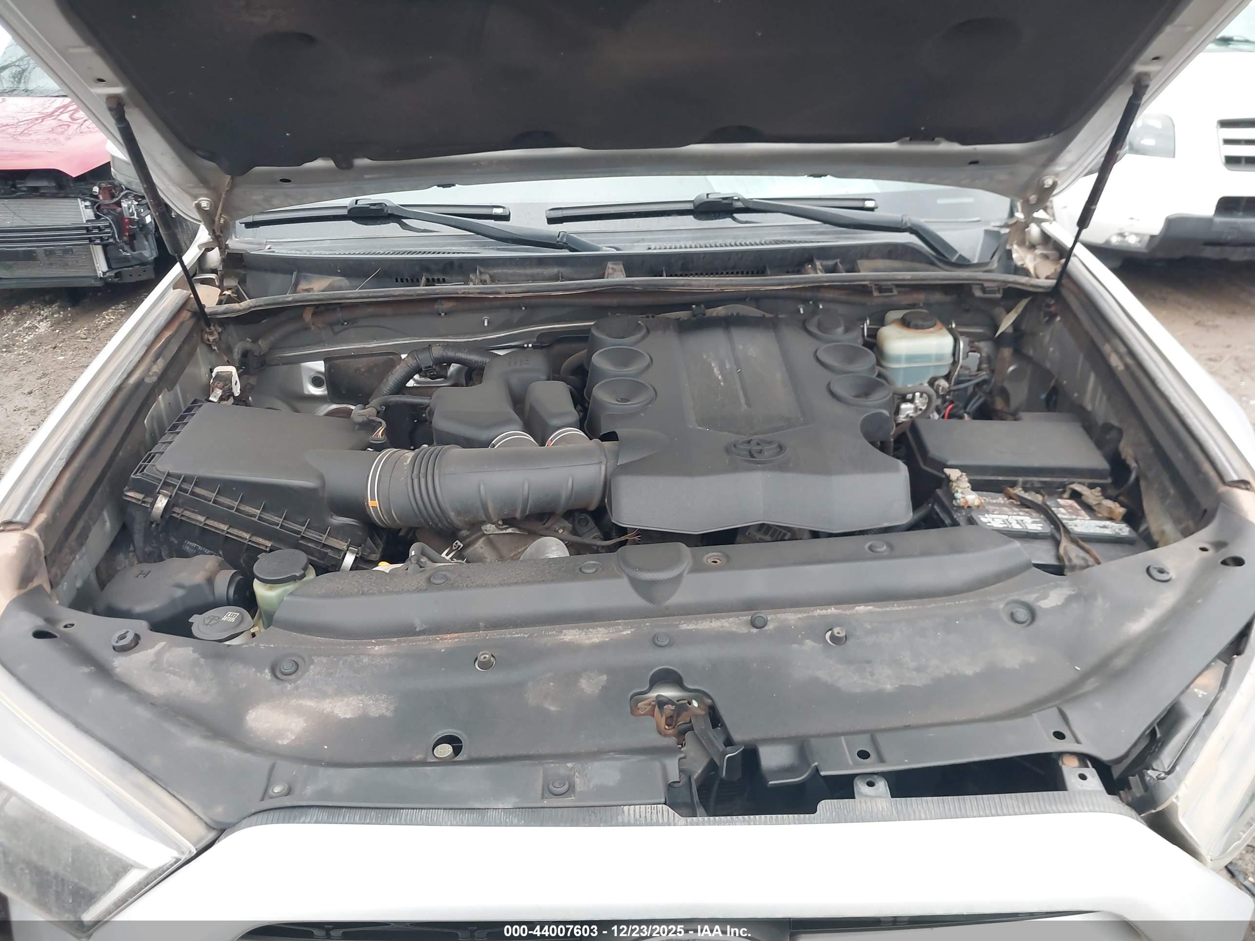 TOYOTA 4RUNNER image 10