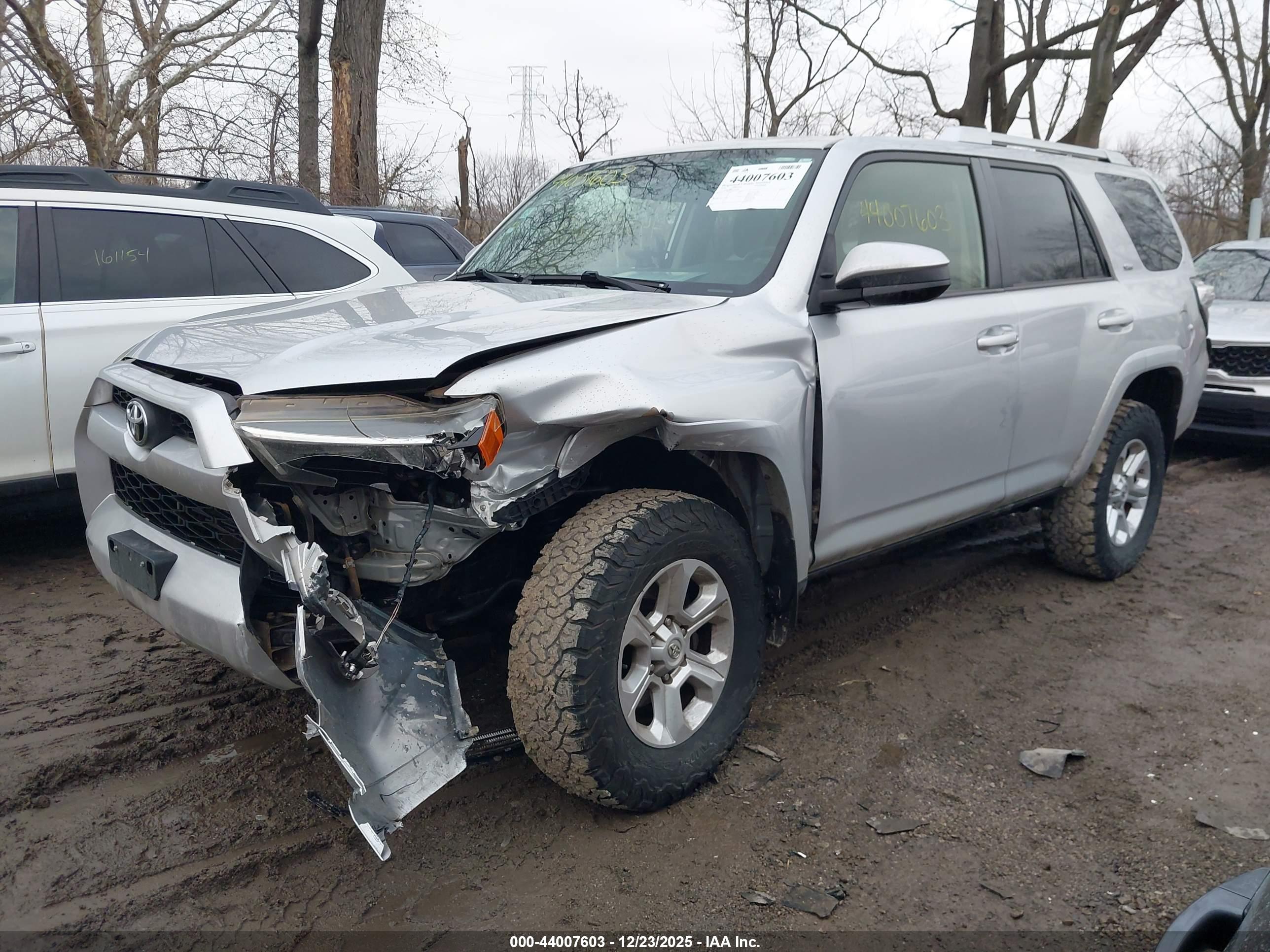 TOYOTA 4RUNNER image 6