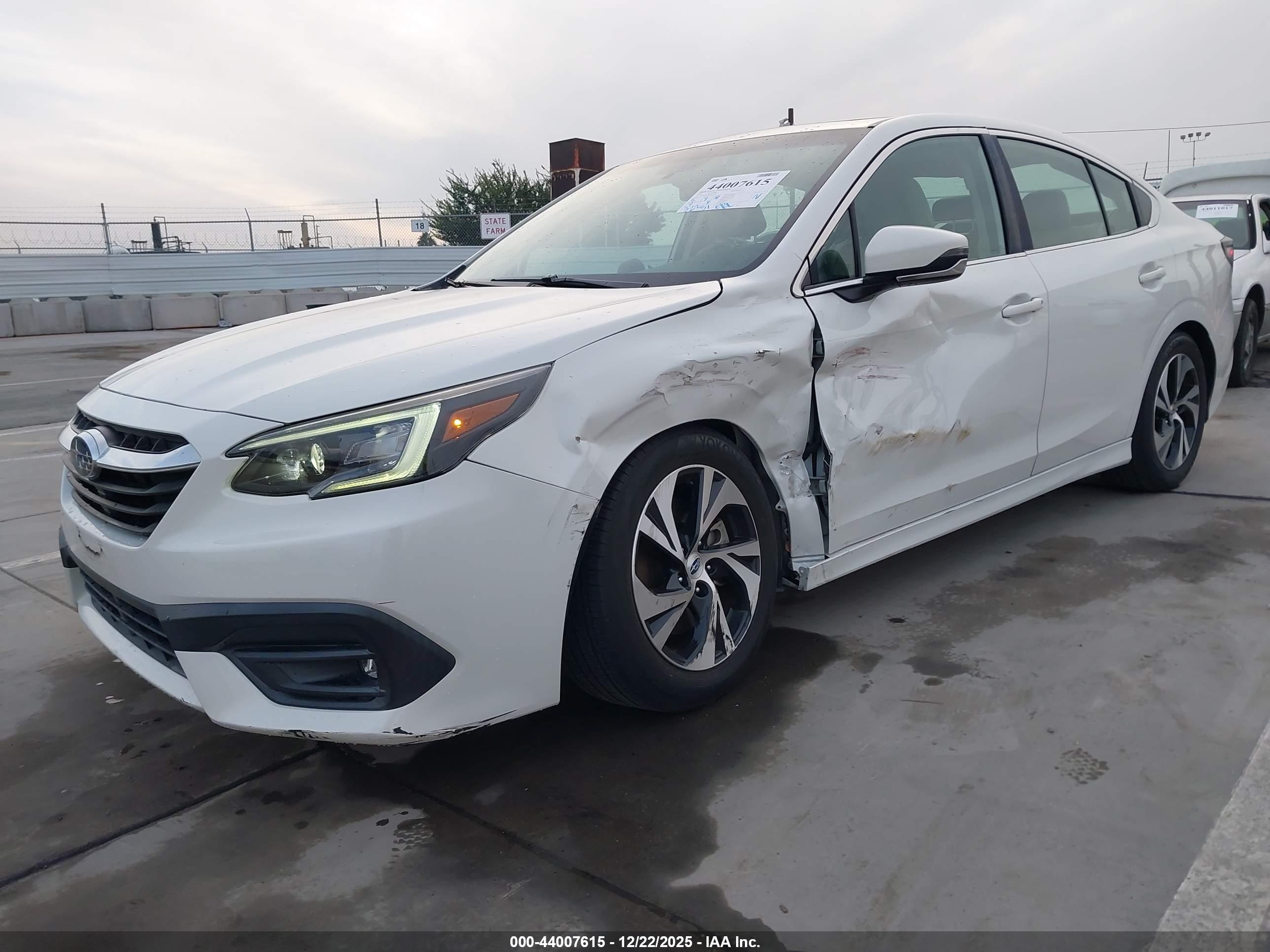 SUBARU LEGACY image 2
