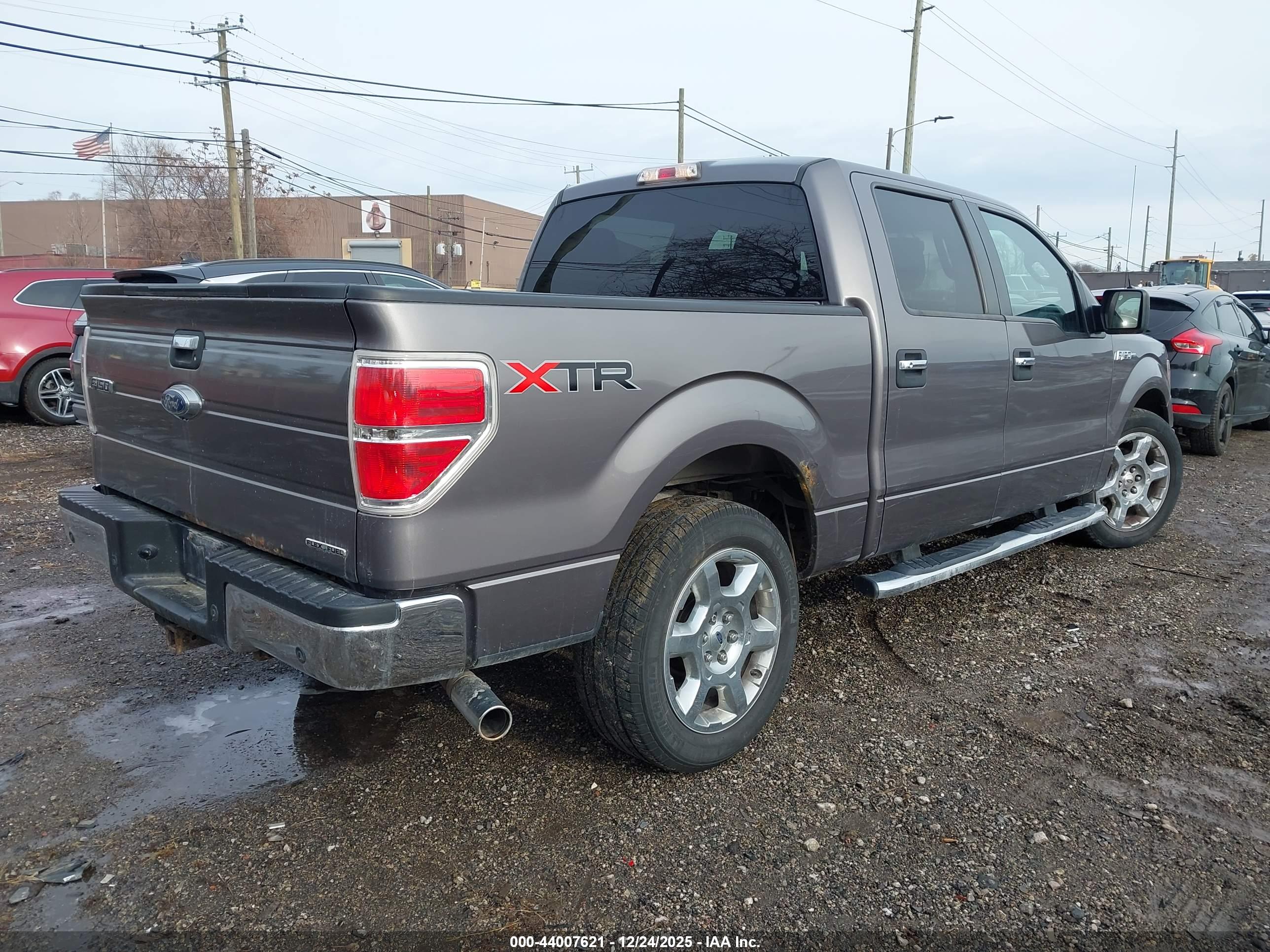FORD F-150 image 4