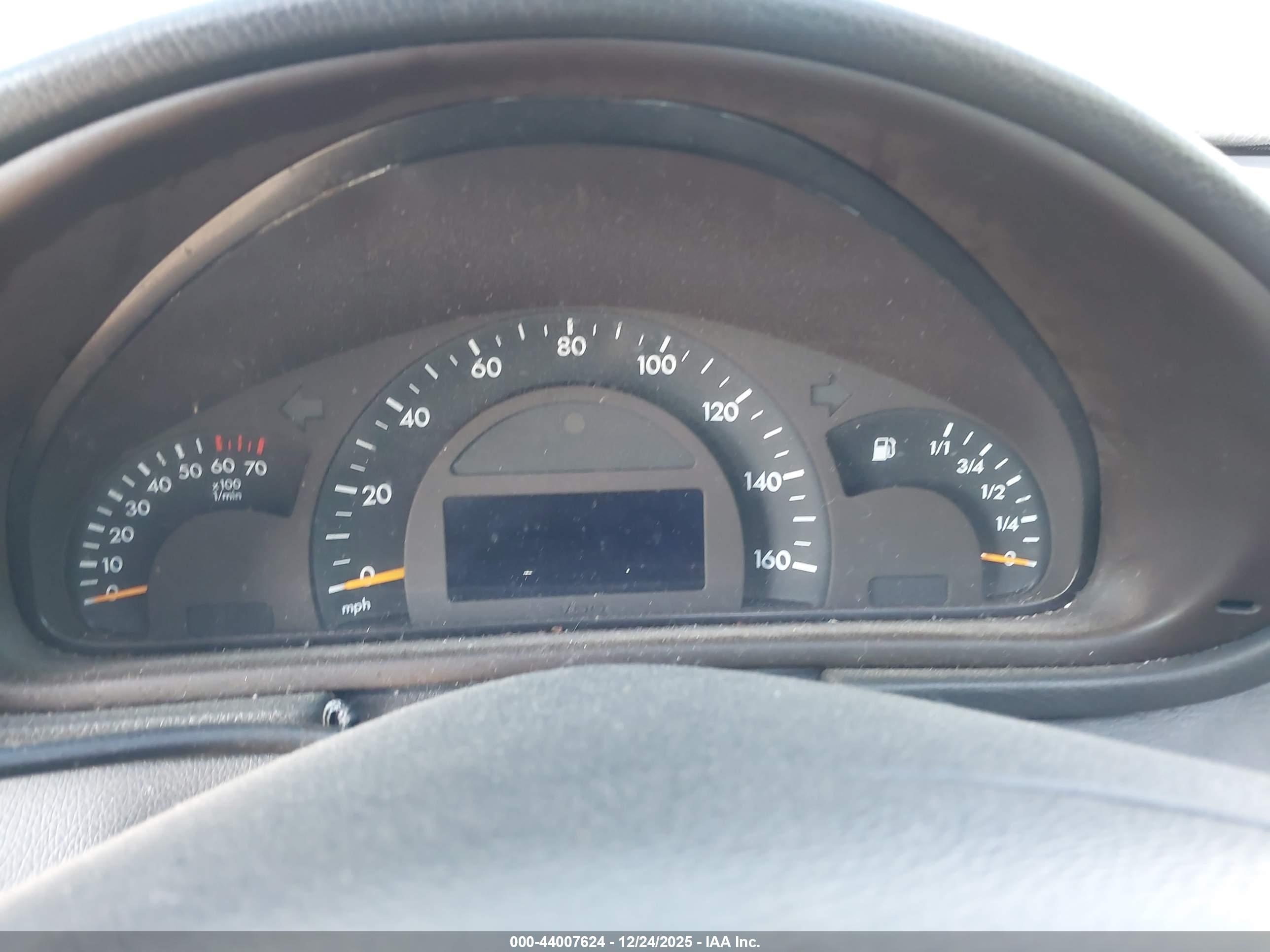 MERCEDES-BENZ C image 7