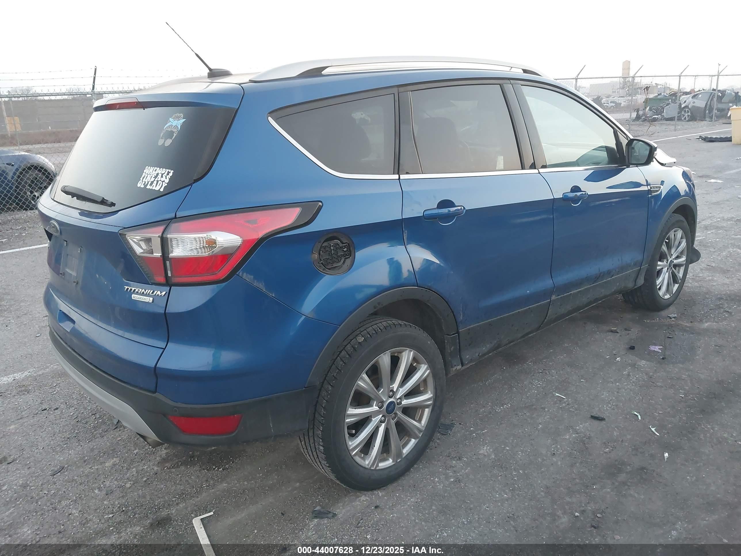 FORD ESCAPE image 2