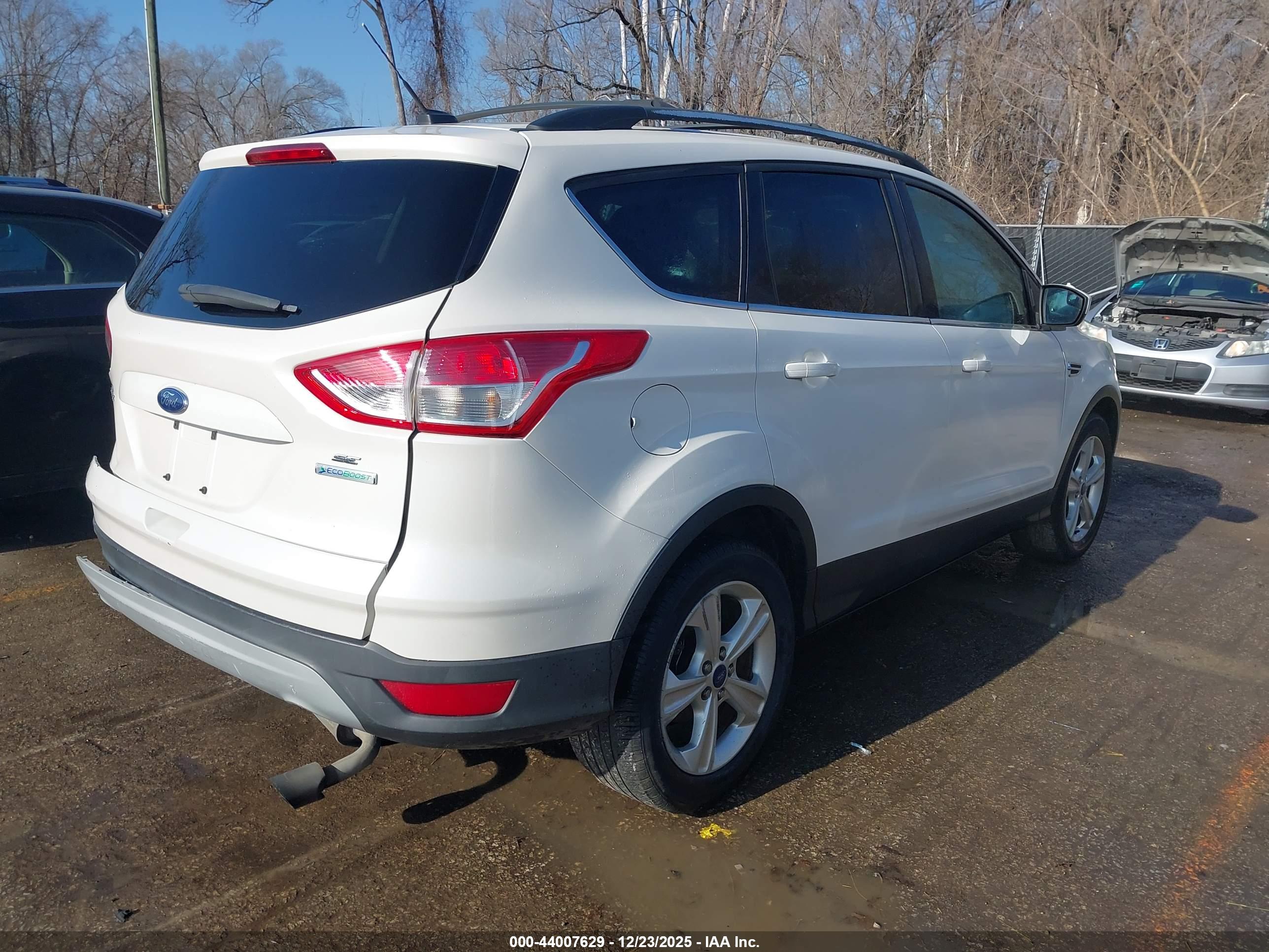 FORD ESCAPE image 4