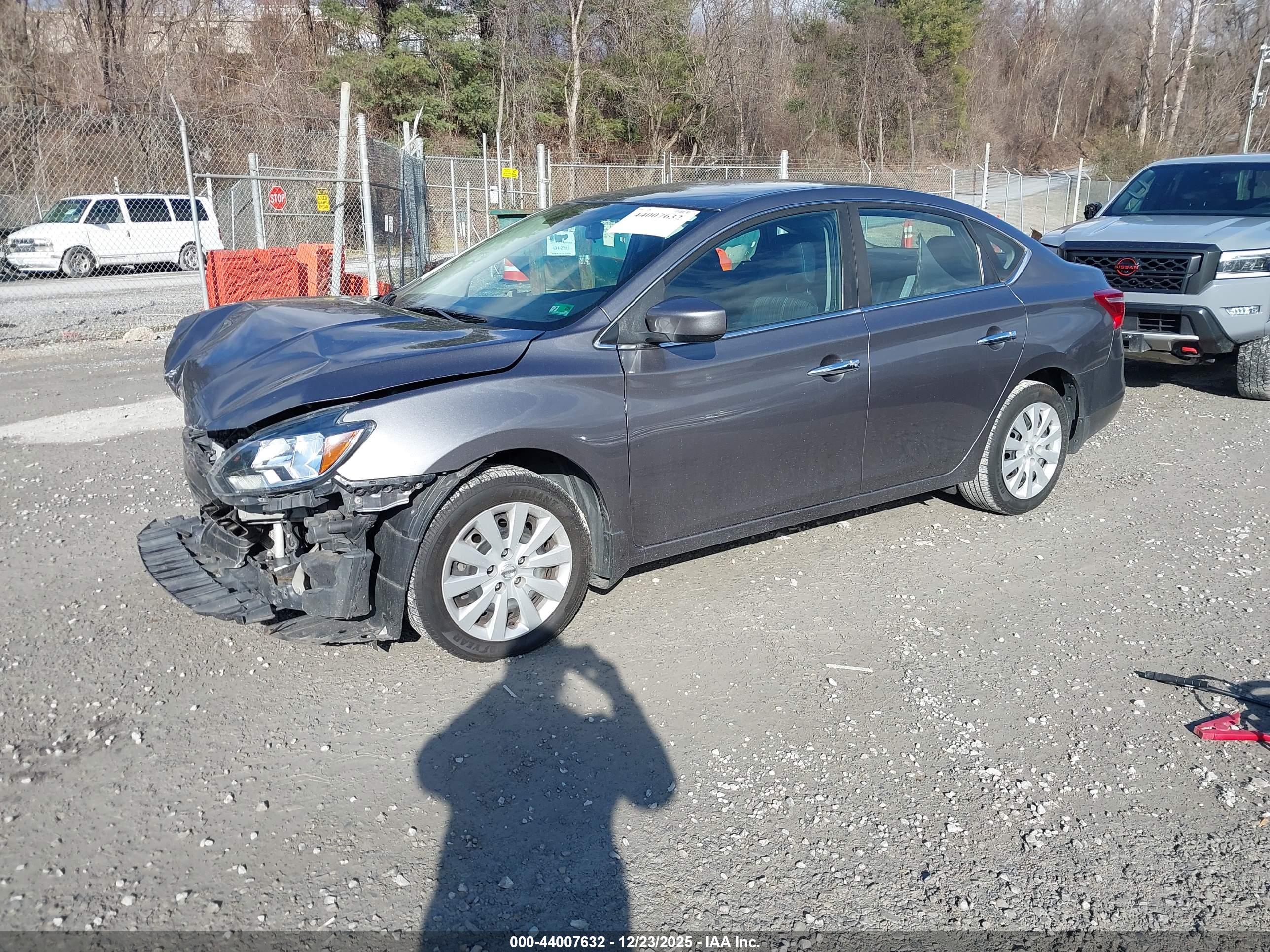 NISSAN SENTRA image 2