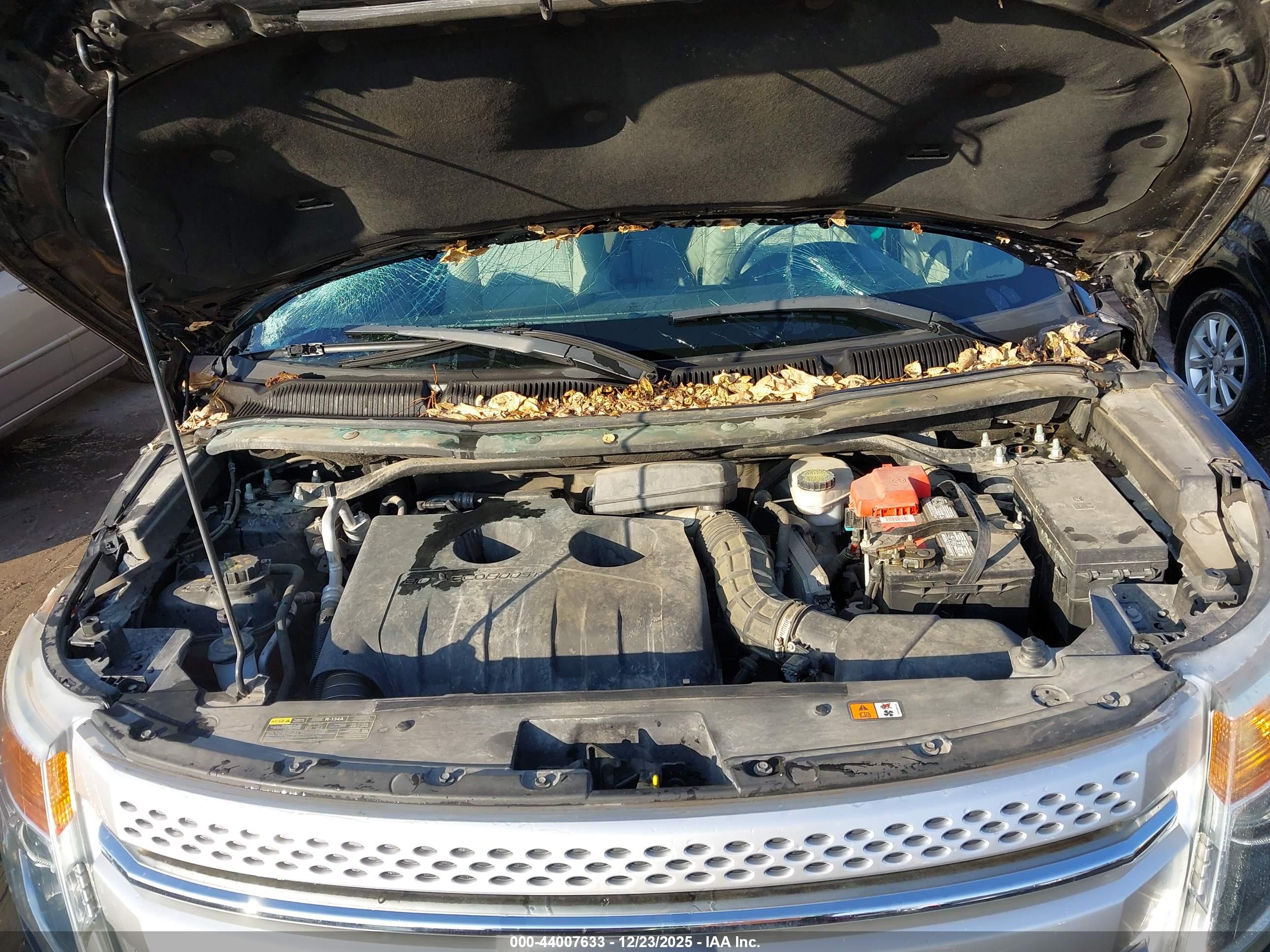 FORD EXPLORER image 10