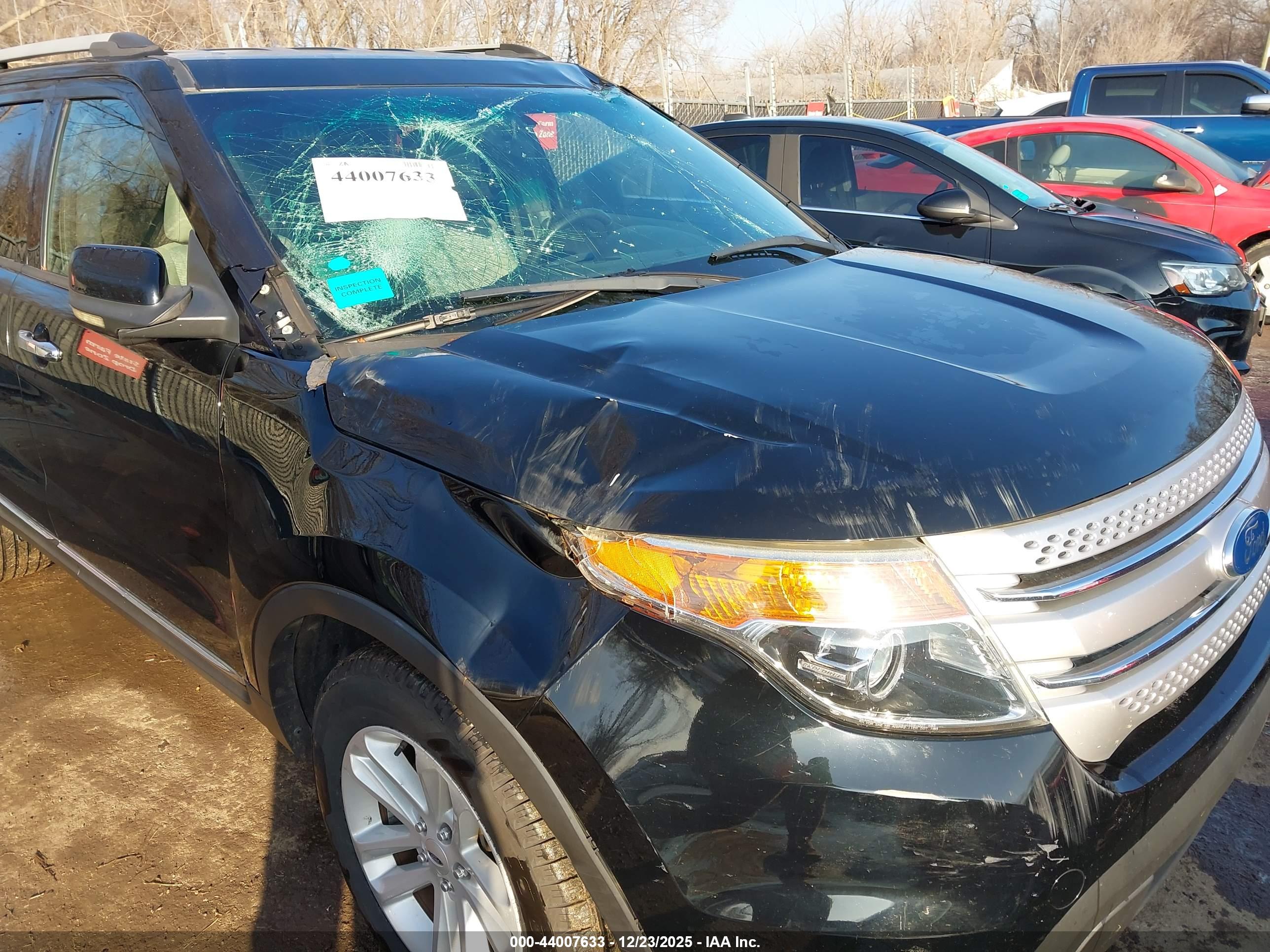 FORD EXPLORER image 6