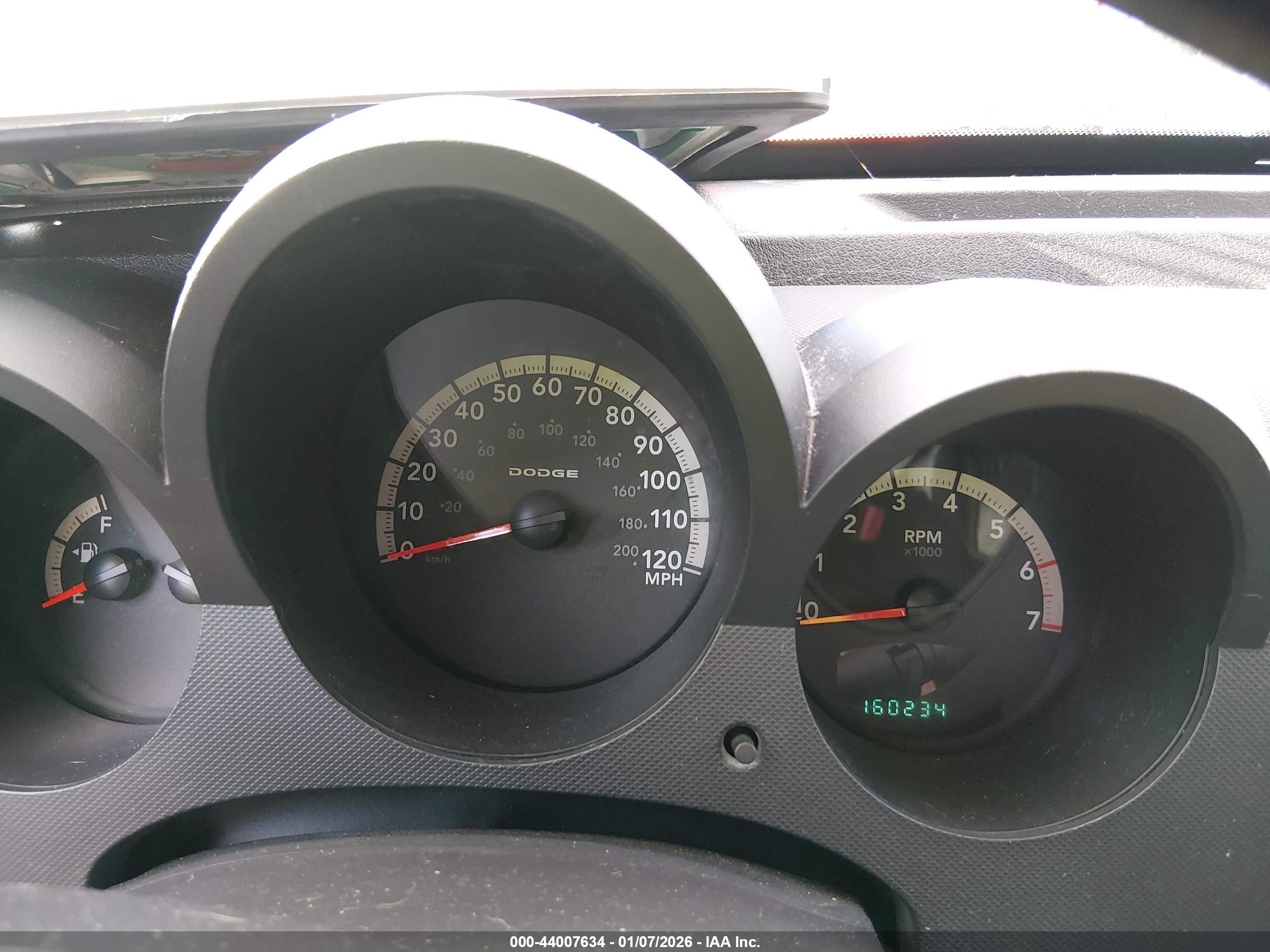 DODGE NITRO image 7