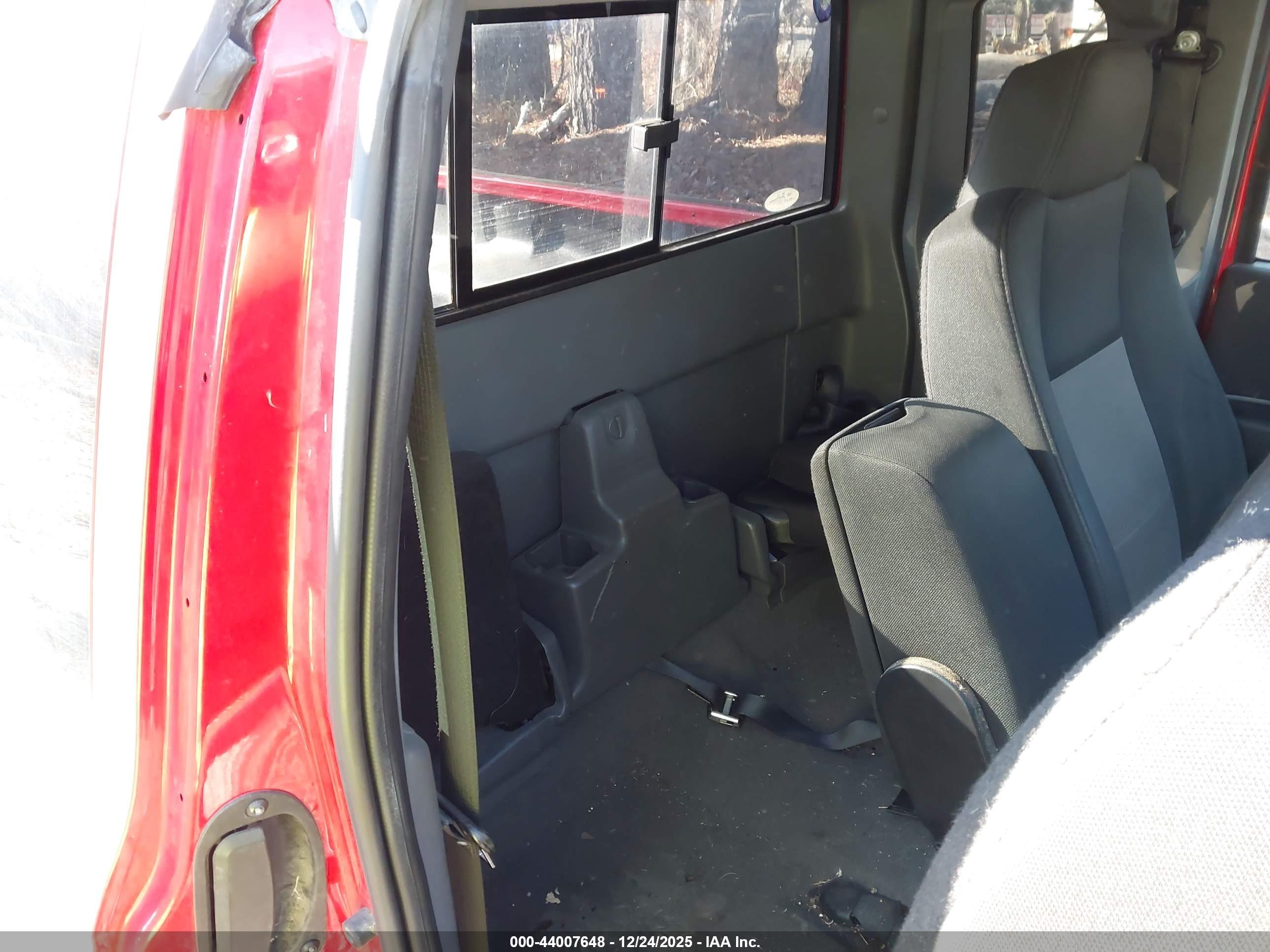 FORD RANGER image 8