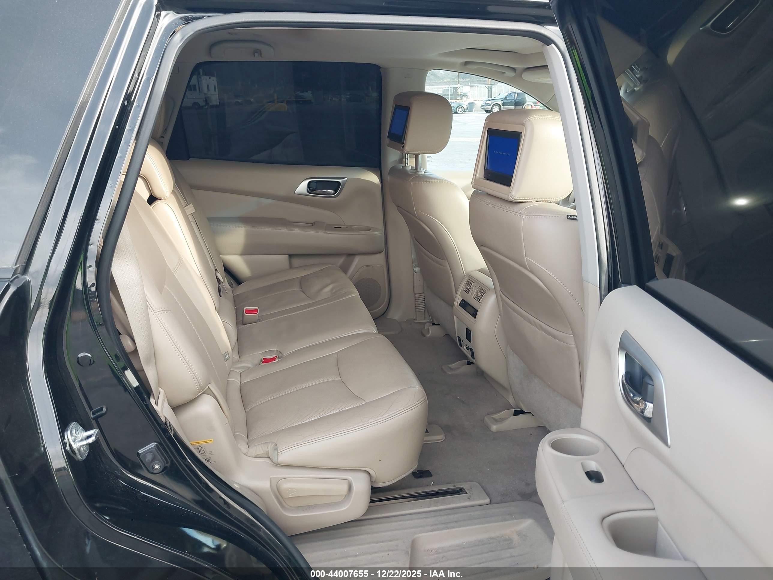 NISSAN PATHFINDER image 8