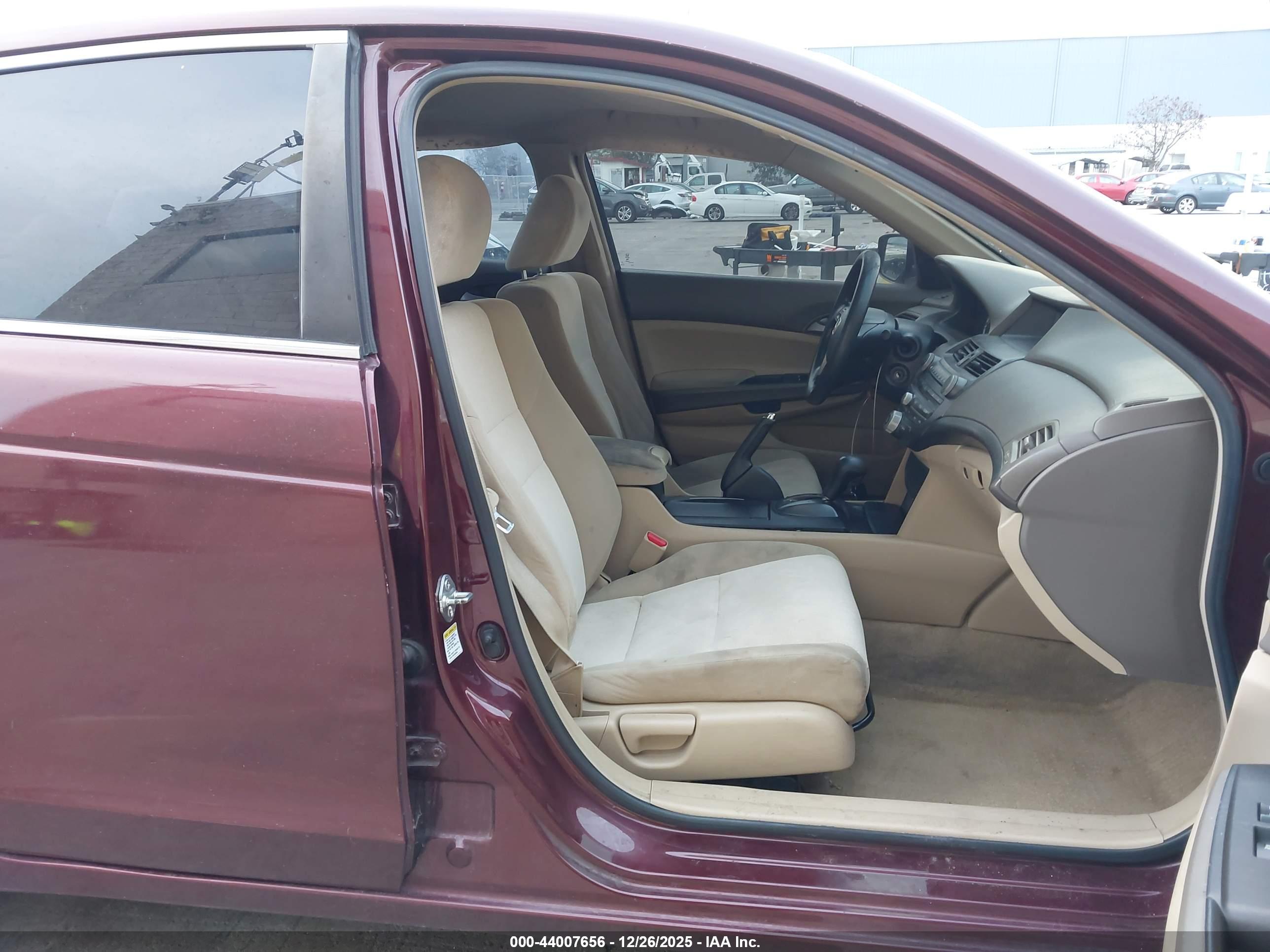 HONDA ACCORD image 5