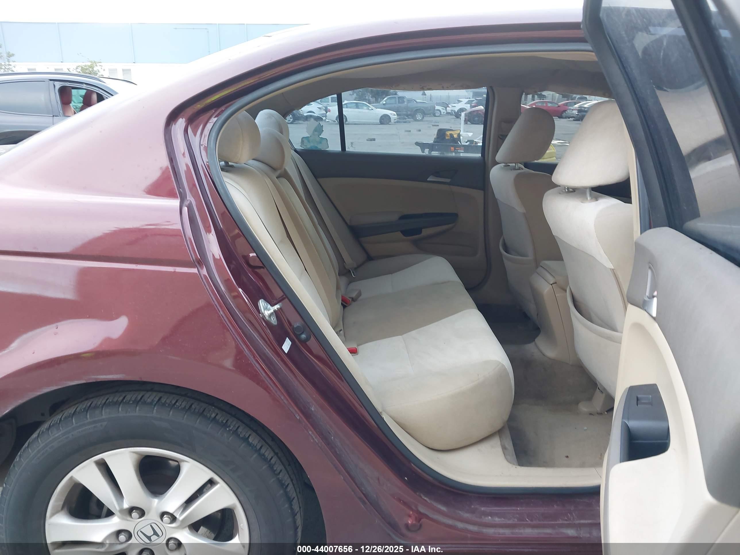 HONDA ACCORD image 8