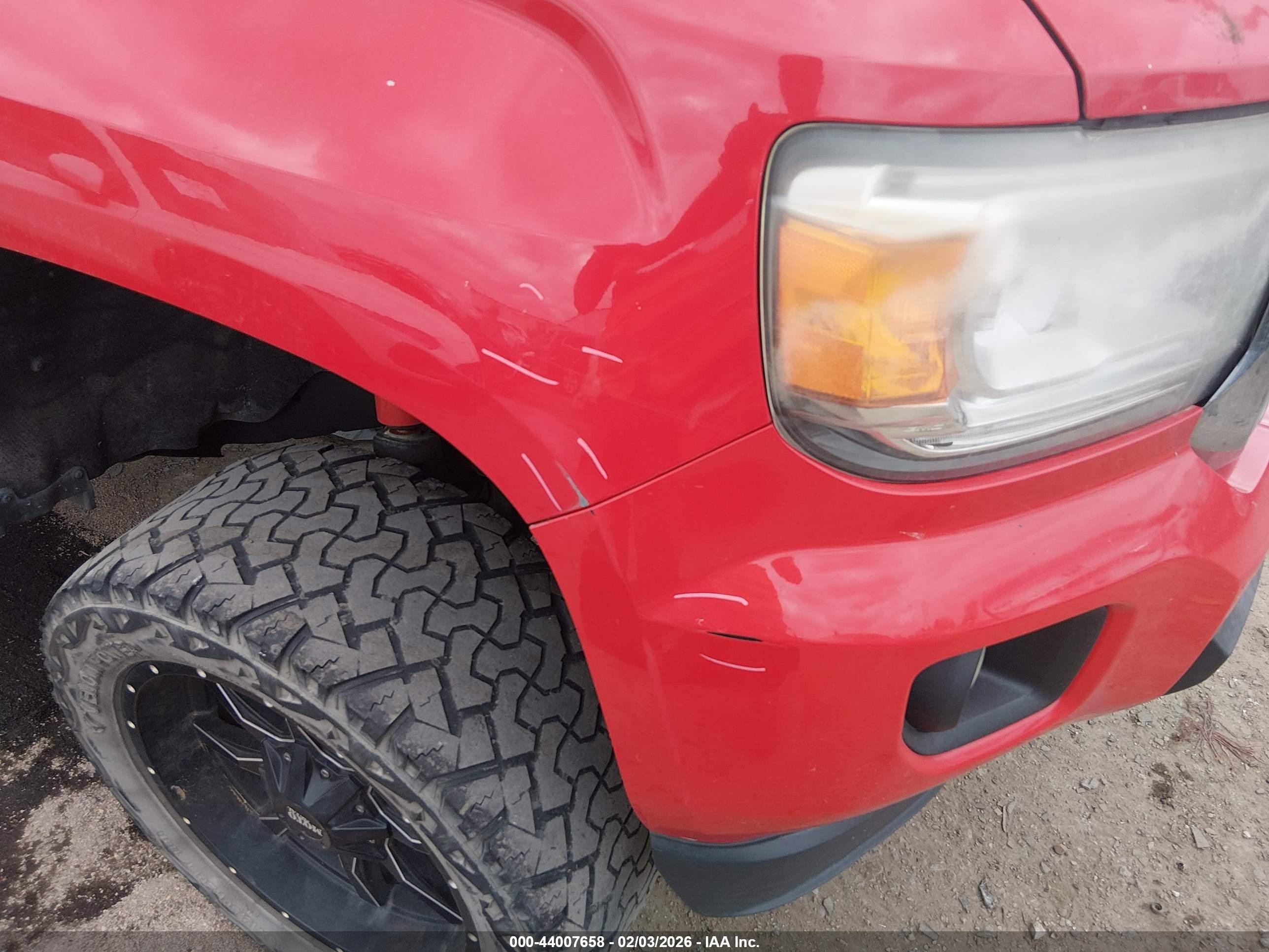 GMC CANYON image 6