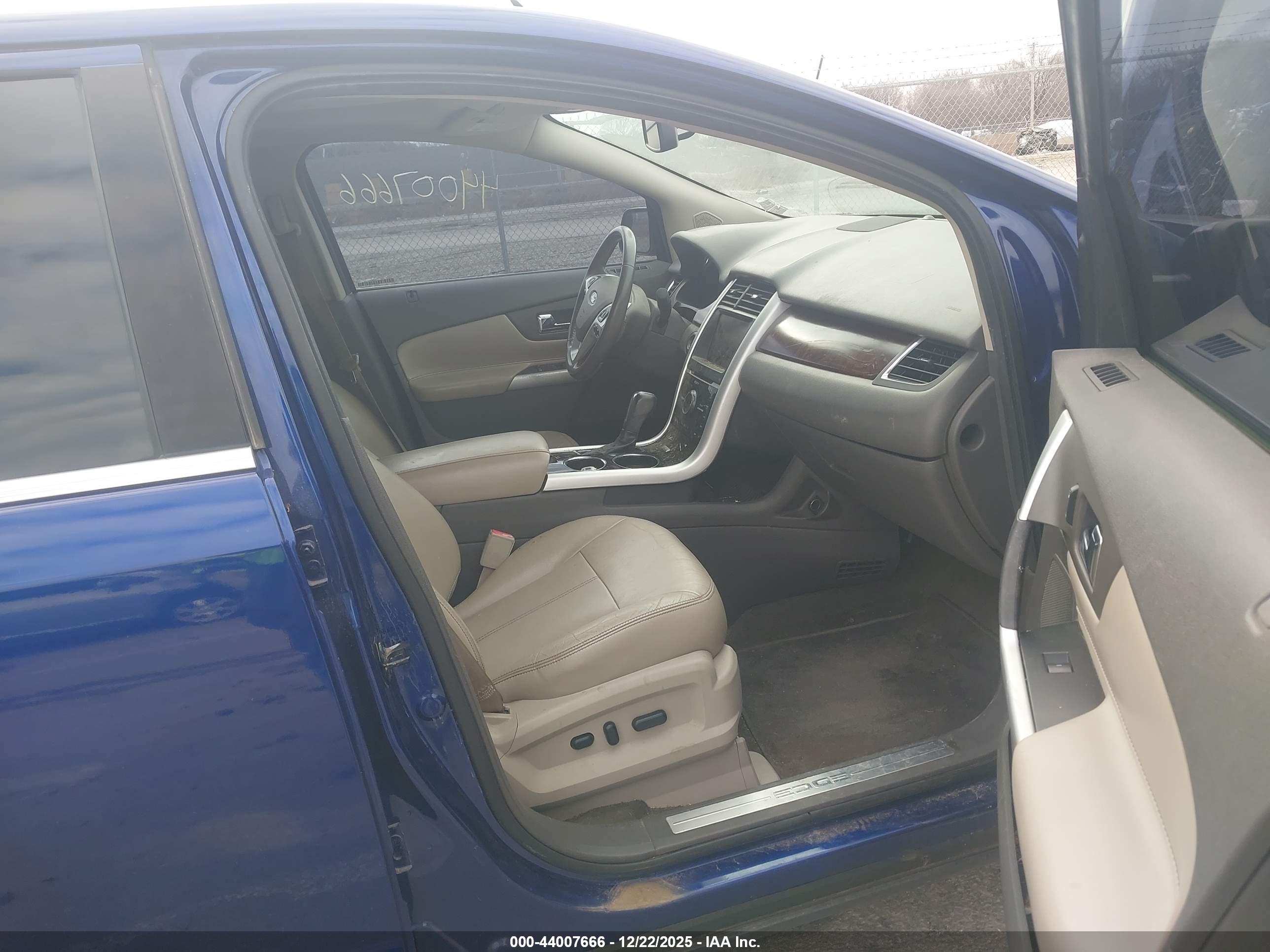 FORD EDGE image 5