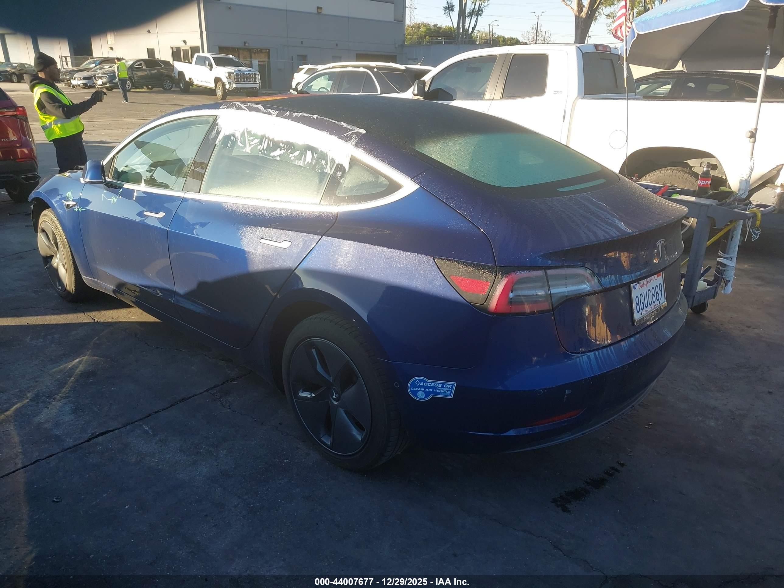 TESLA MODEL image 3