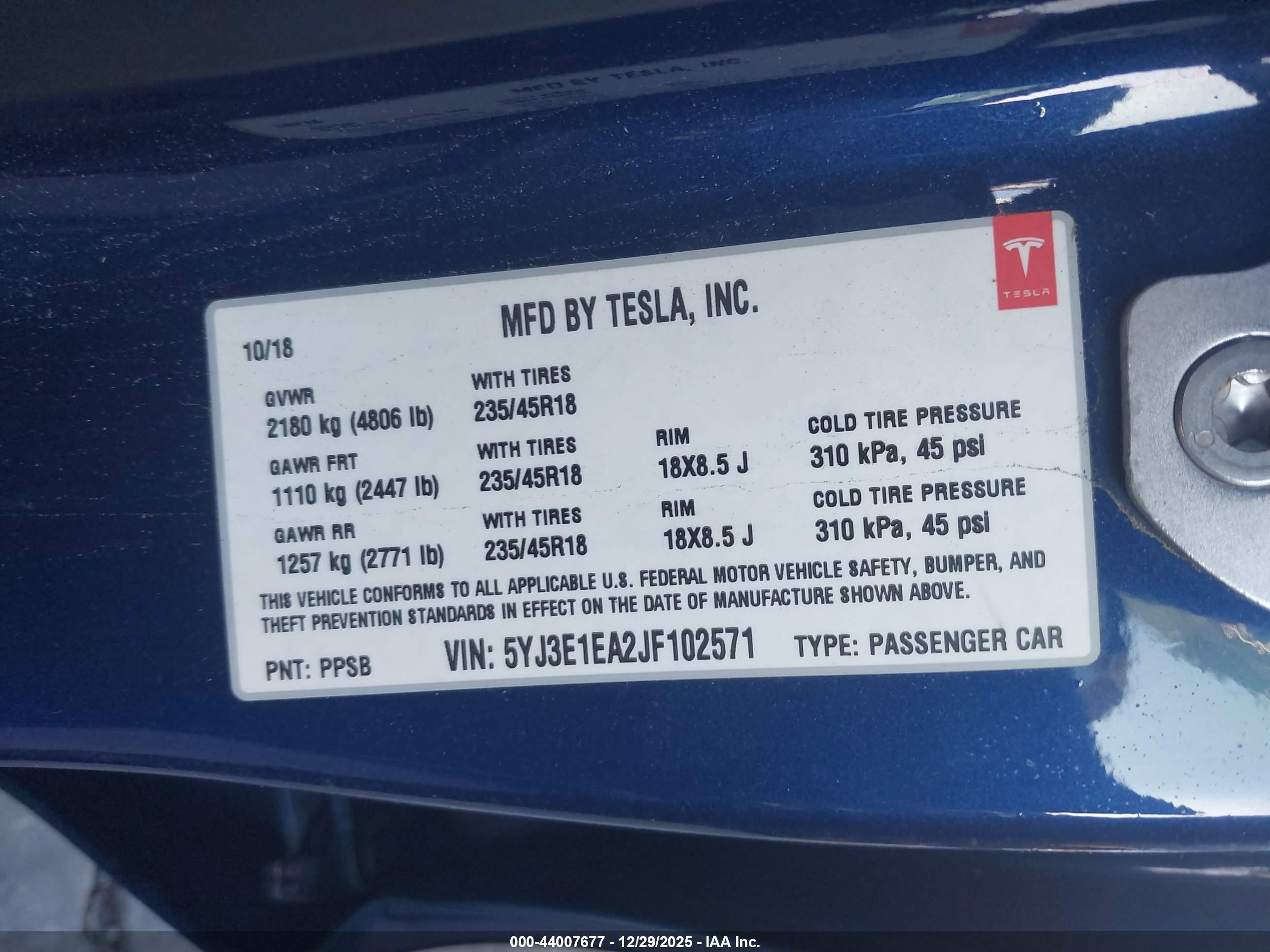 TESLA MODEL image 9
