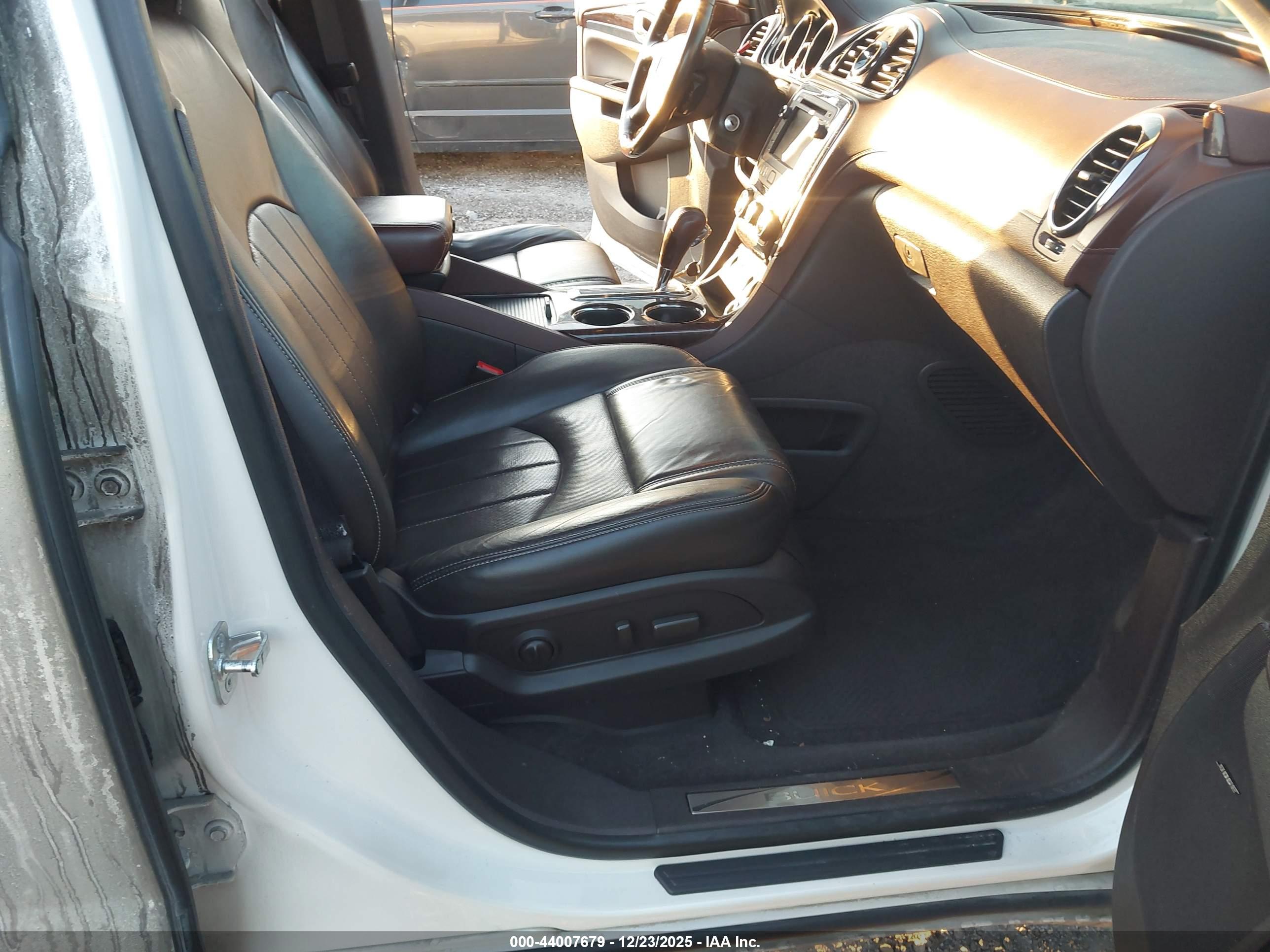BUICK ENCLAVE image 5